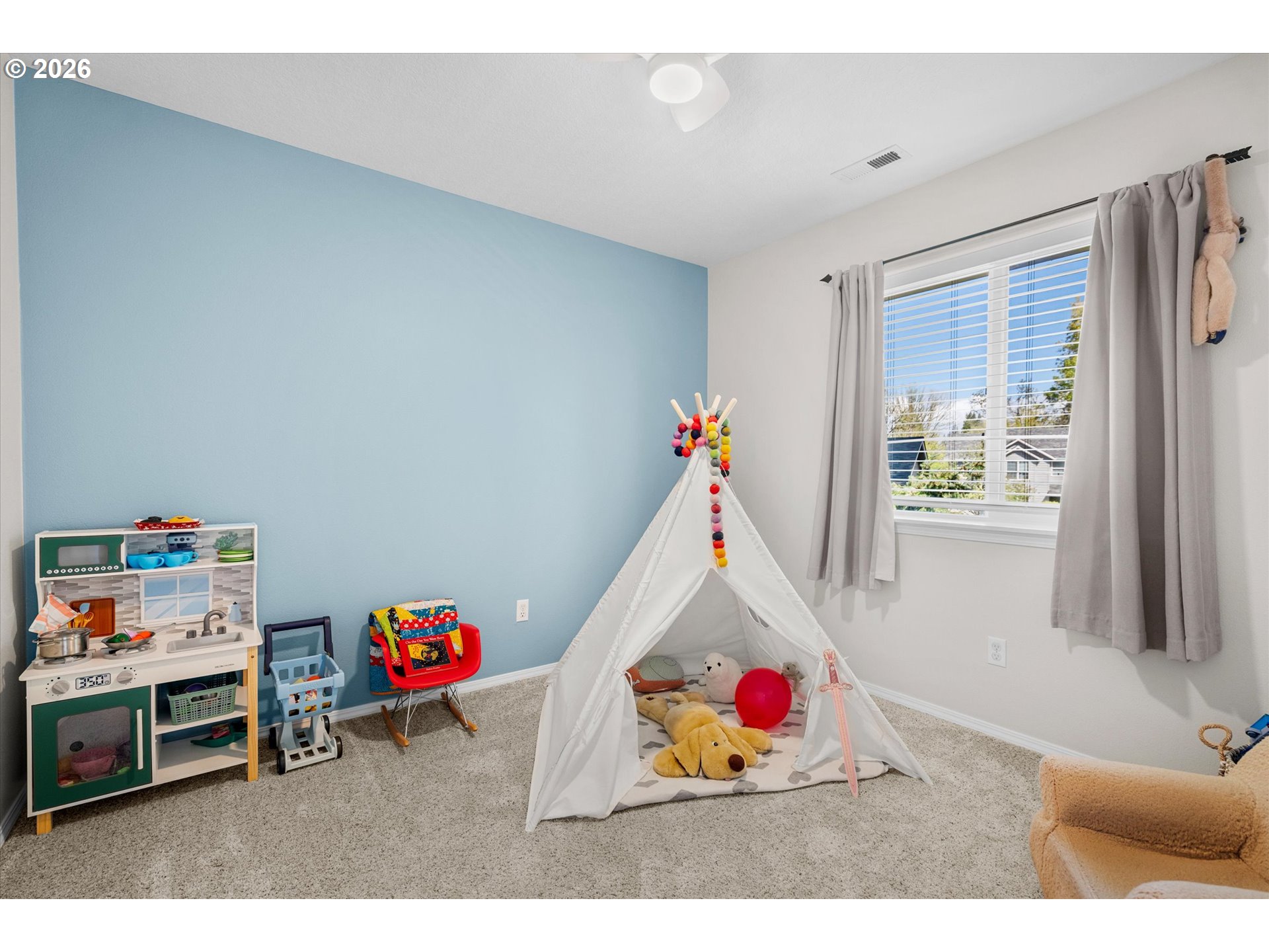property viewer photo 20