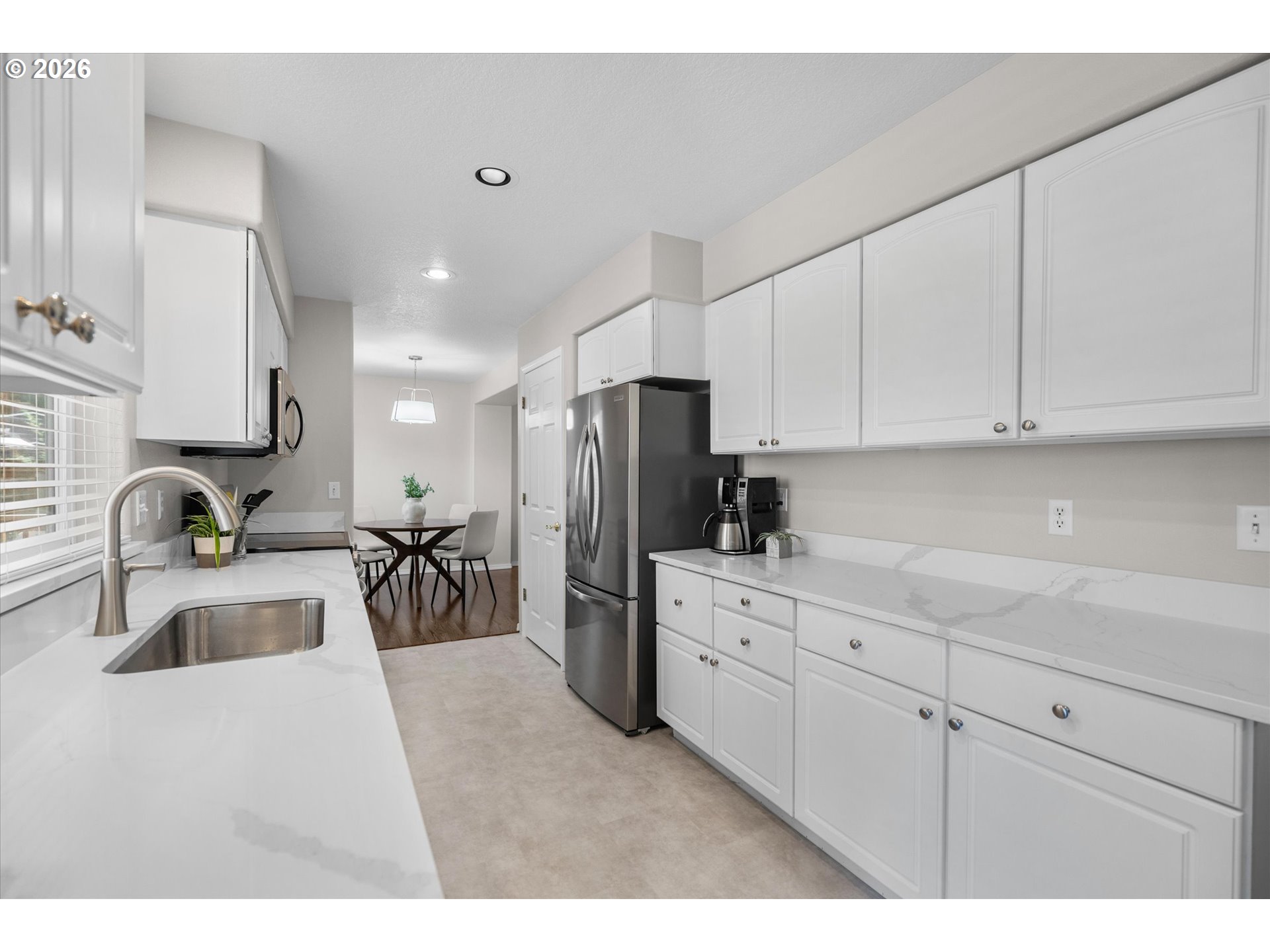 property viewer photo 8