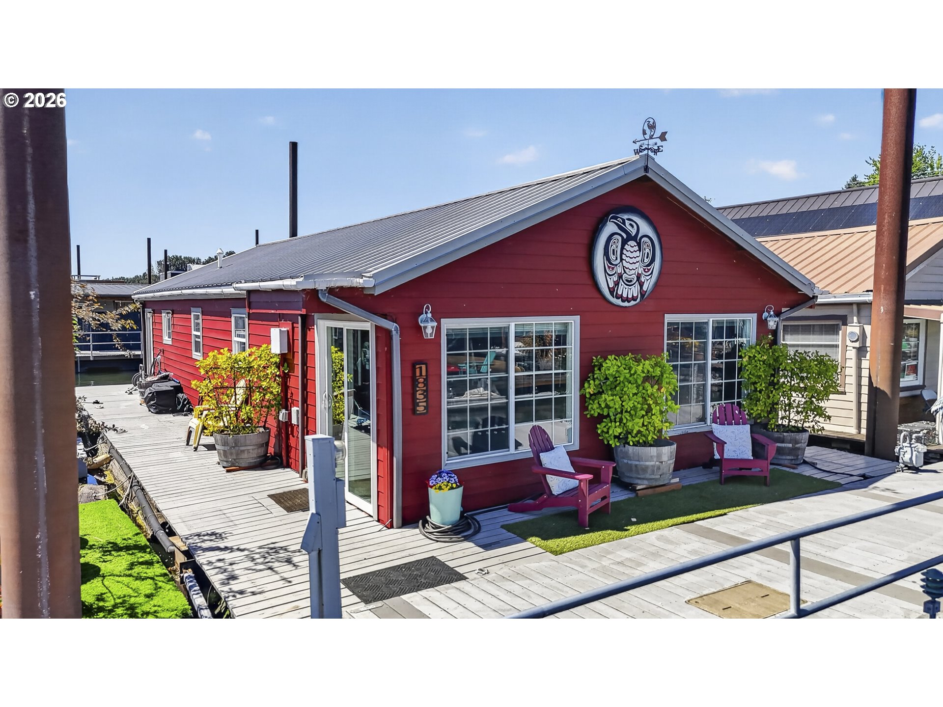 main property photo 30