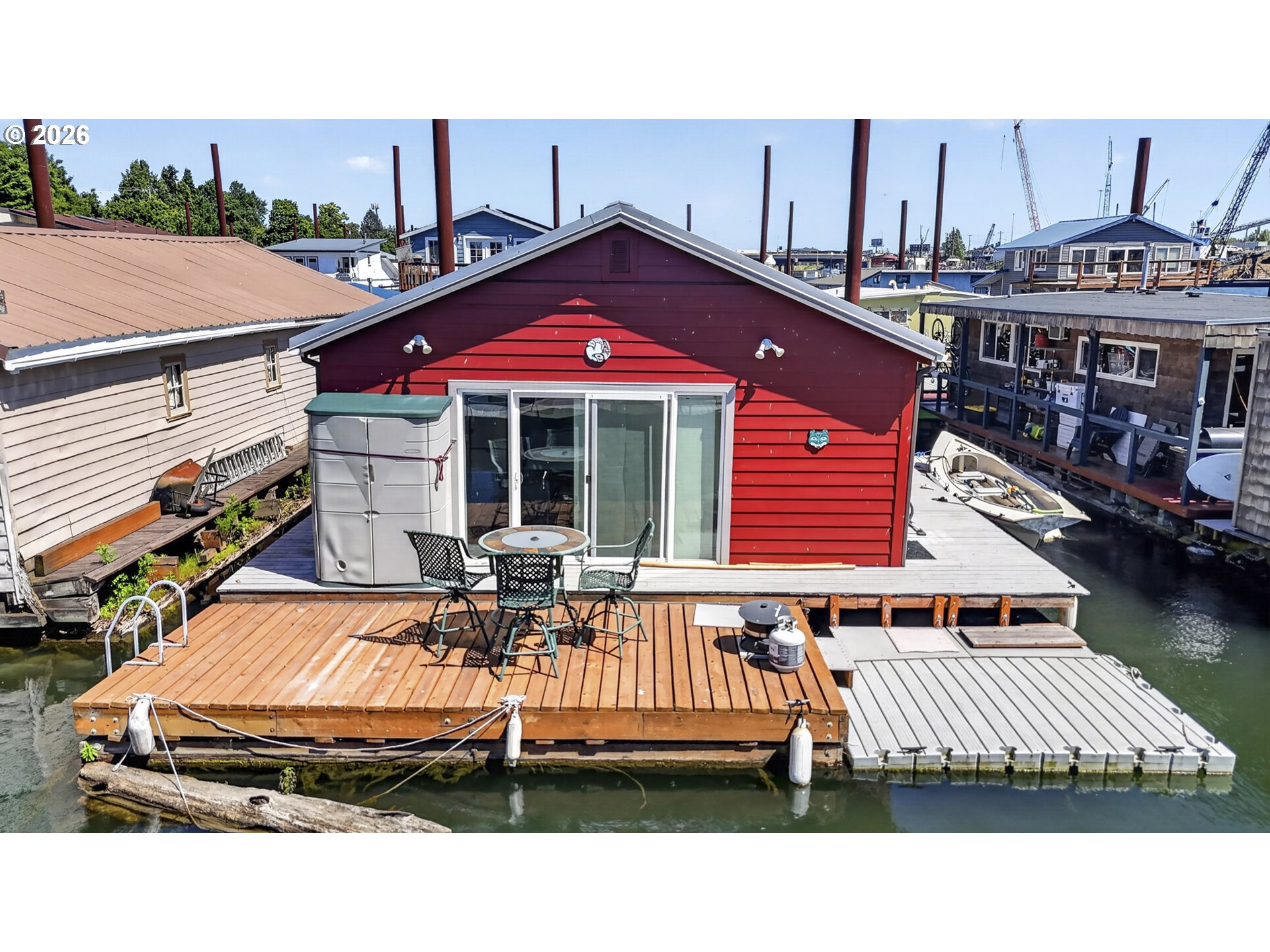 main property photo 32