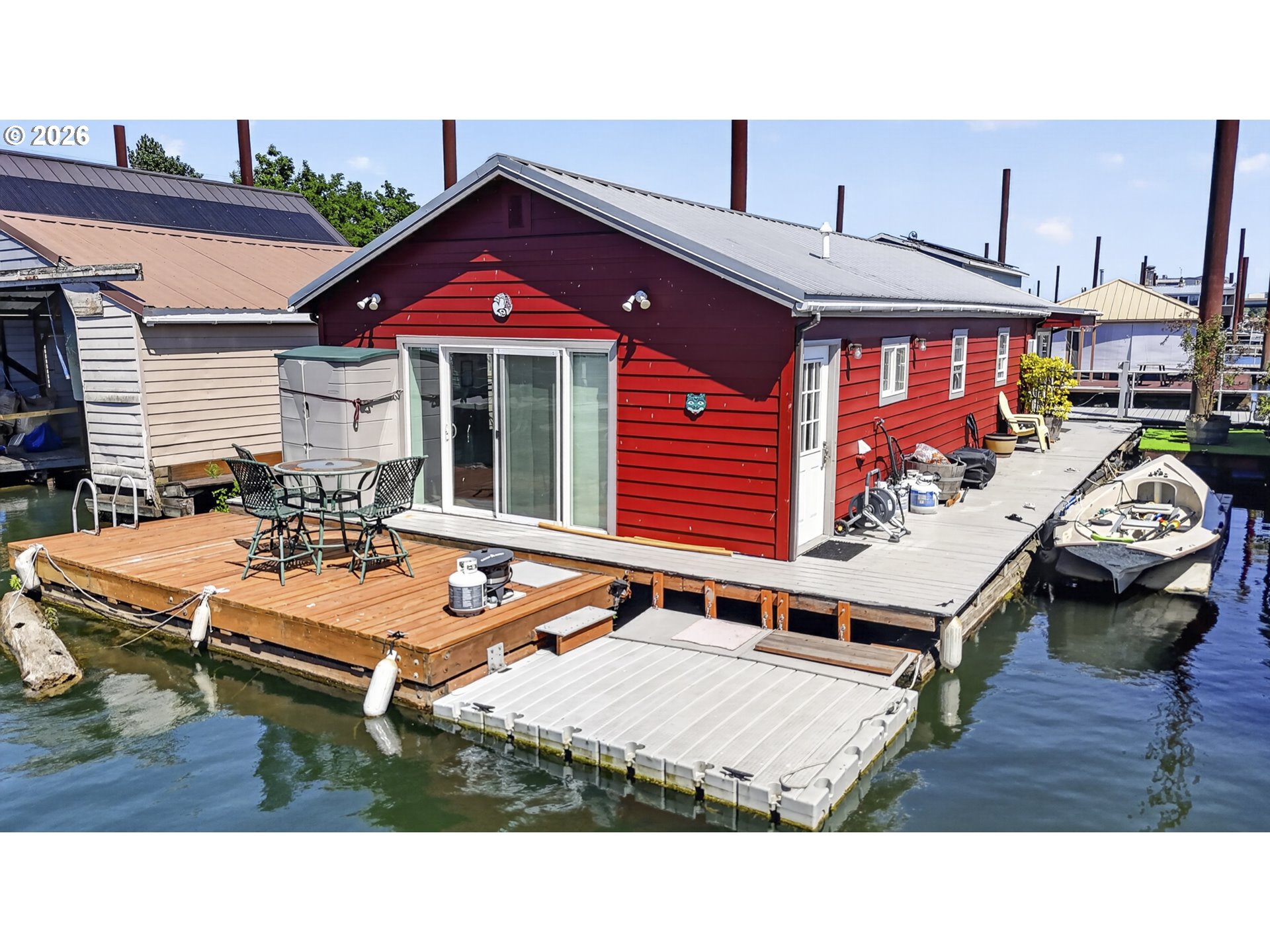 main property photo 34