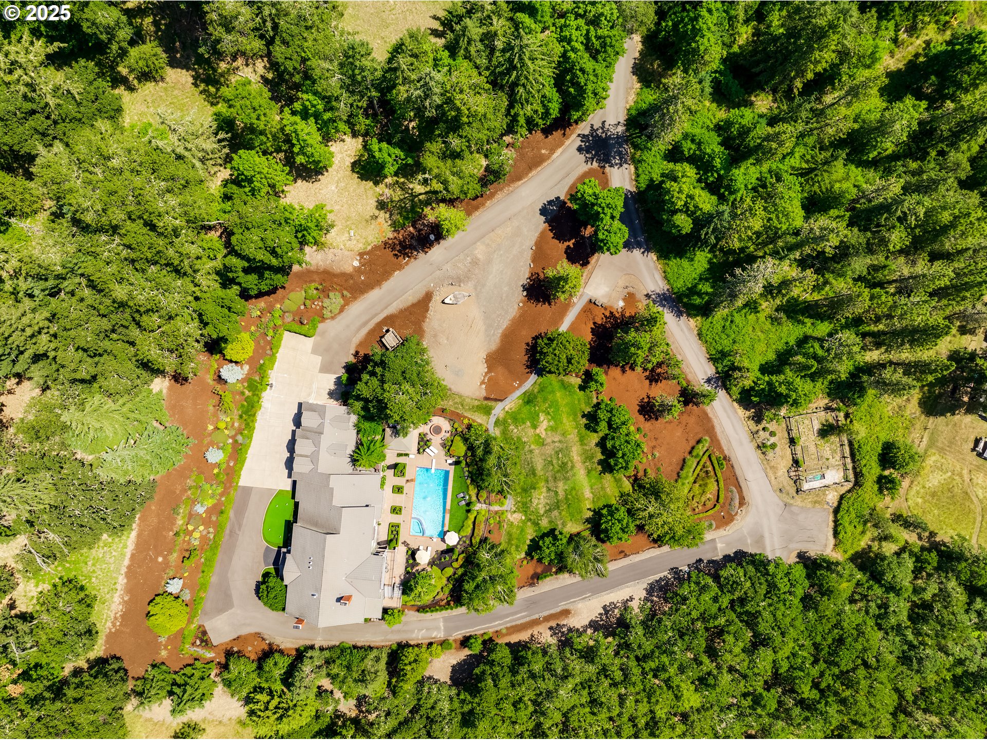 main property photo 47