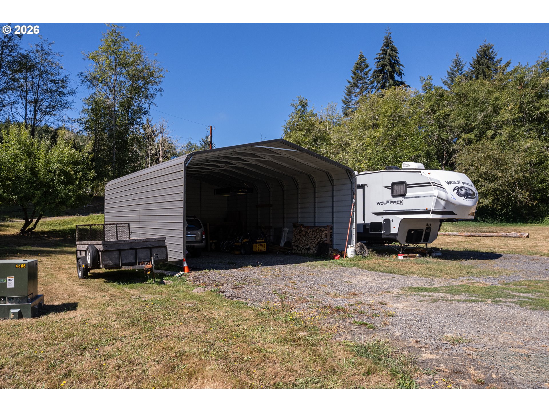 main property photo 14