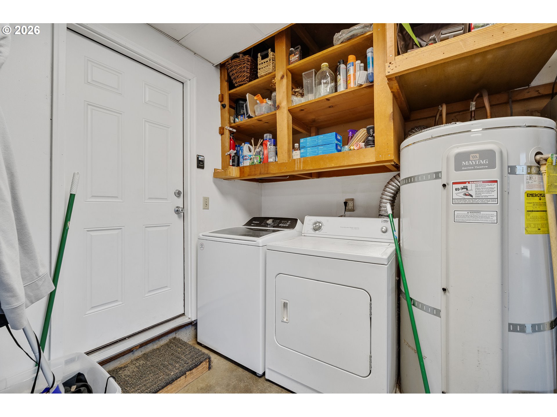 main property photo 13