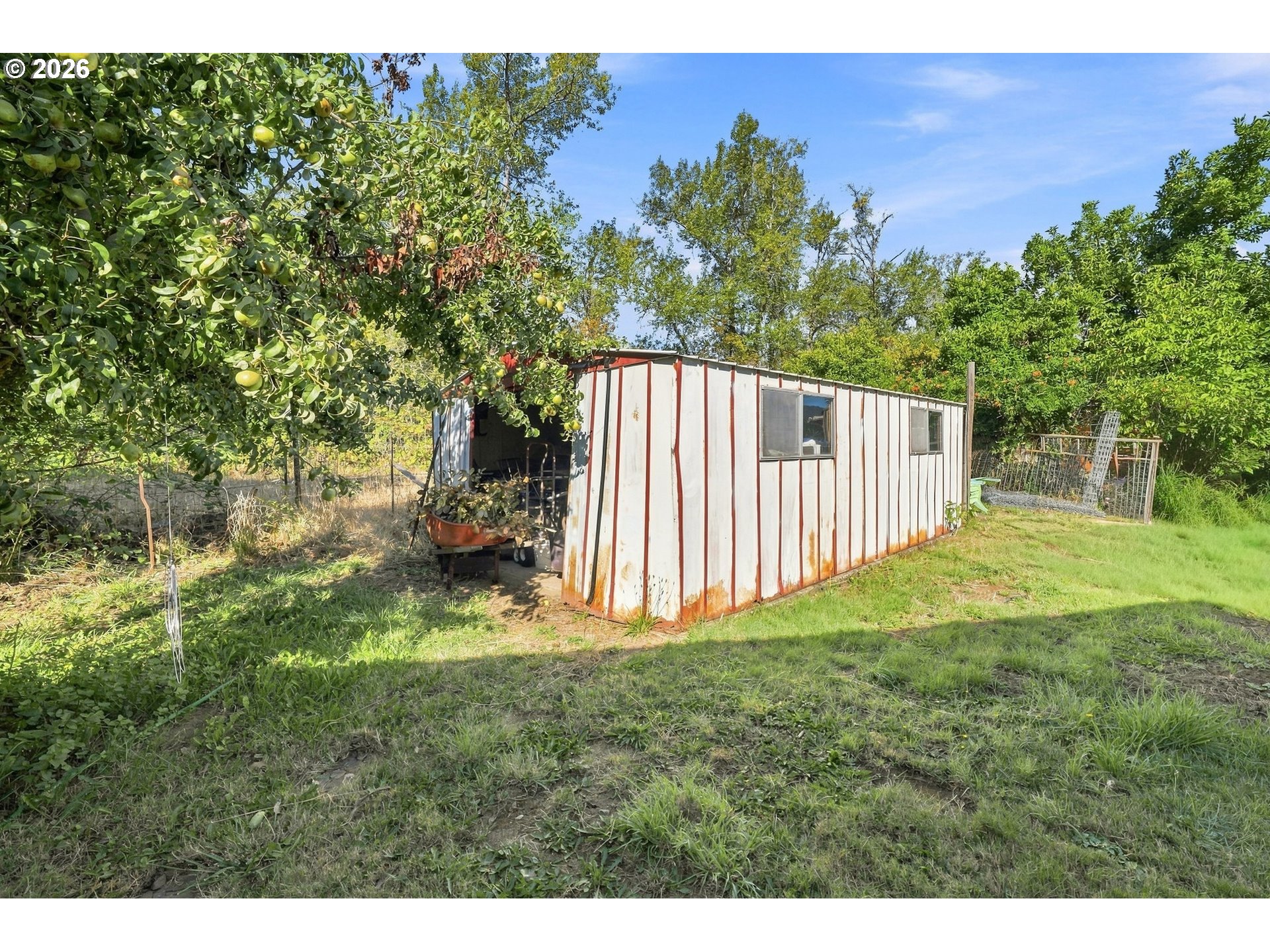 main property photo 29