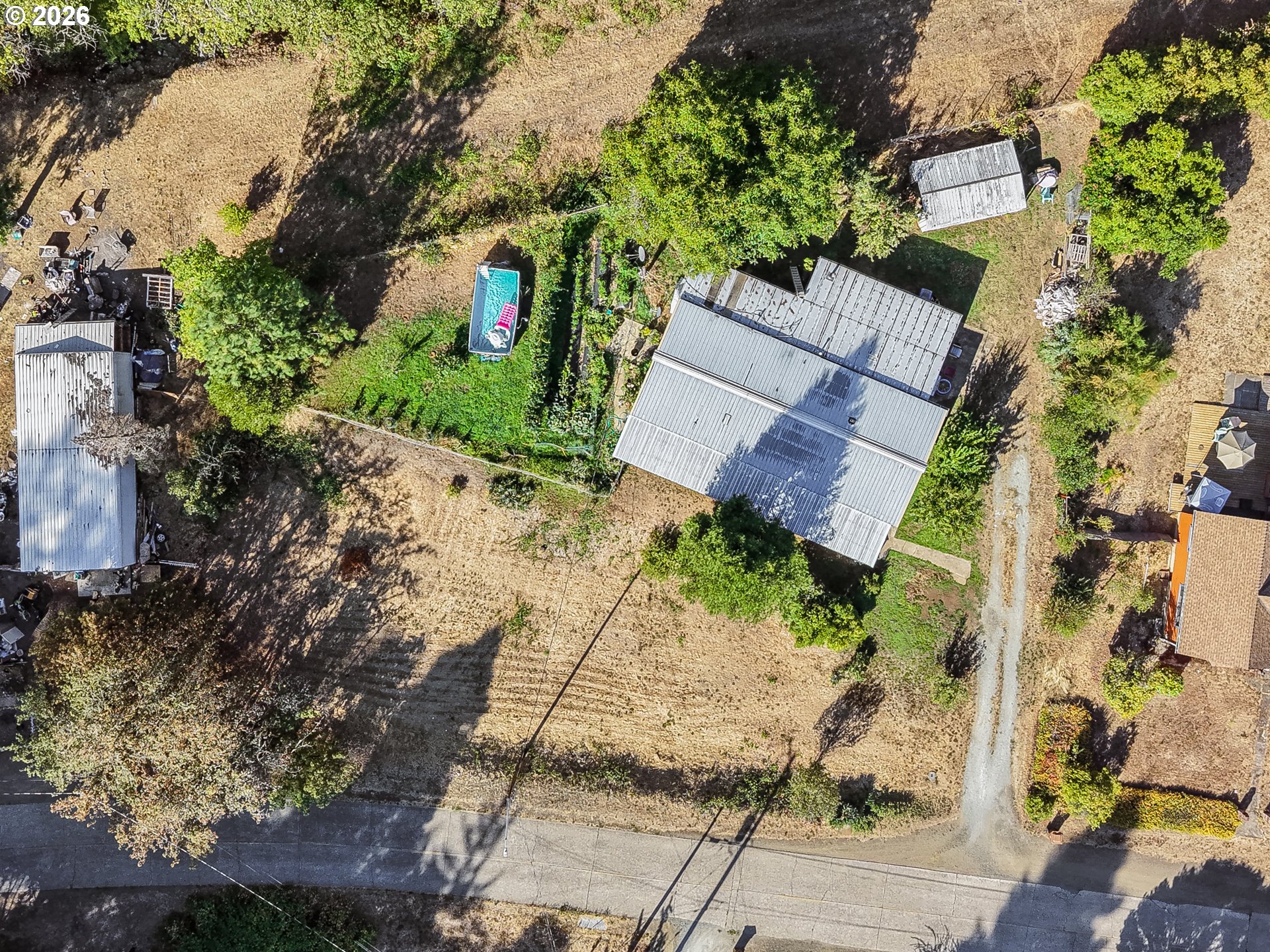 main property photo 38