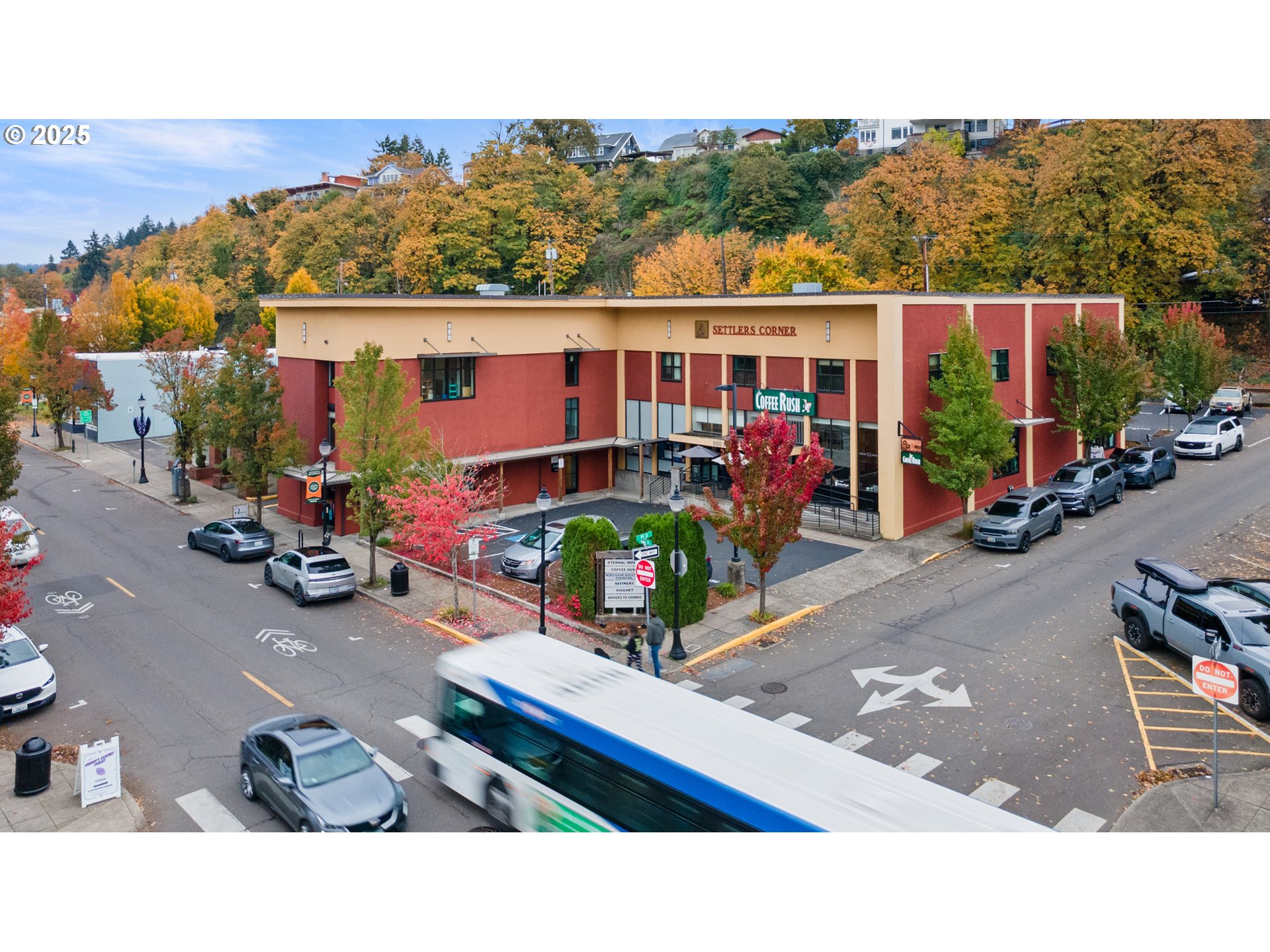 main property photo 5