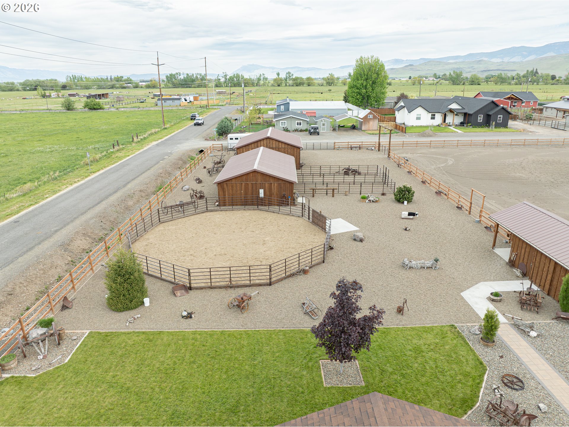 main property photo 4
