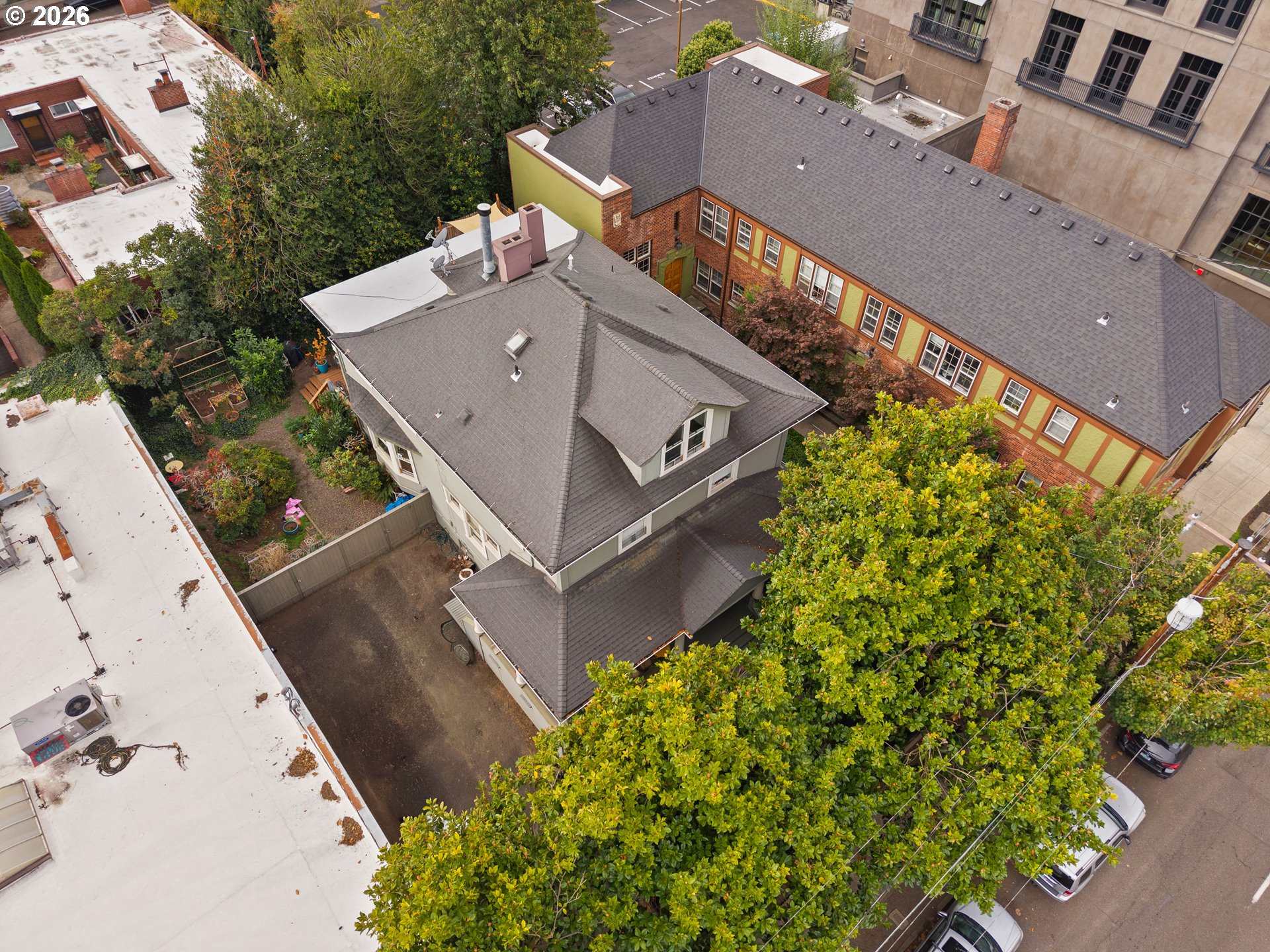 main property photo 22