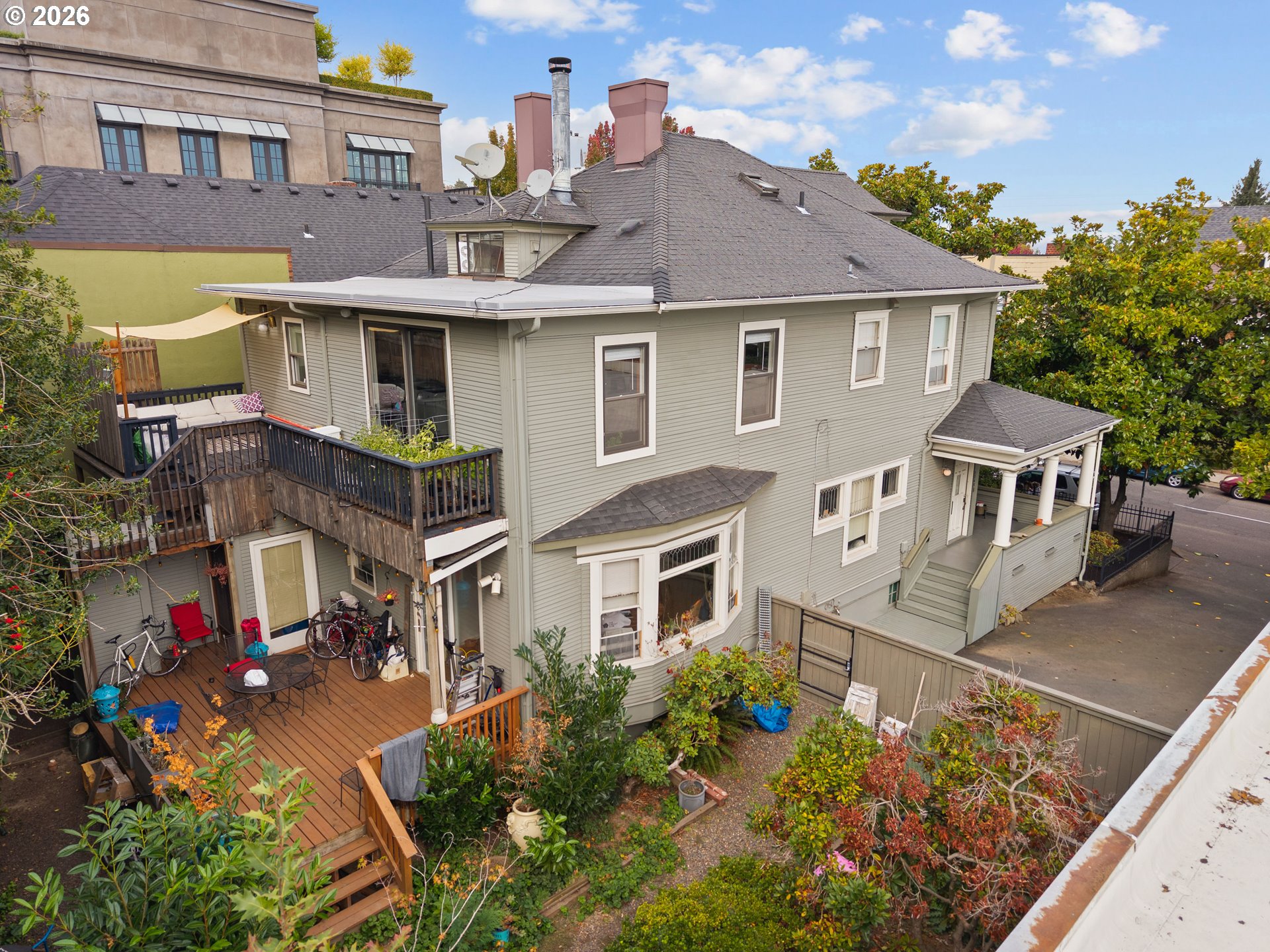 main property photo 25