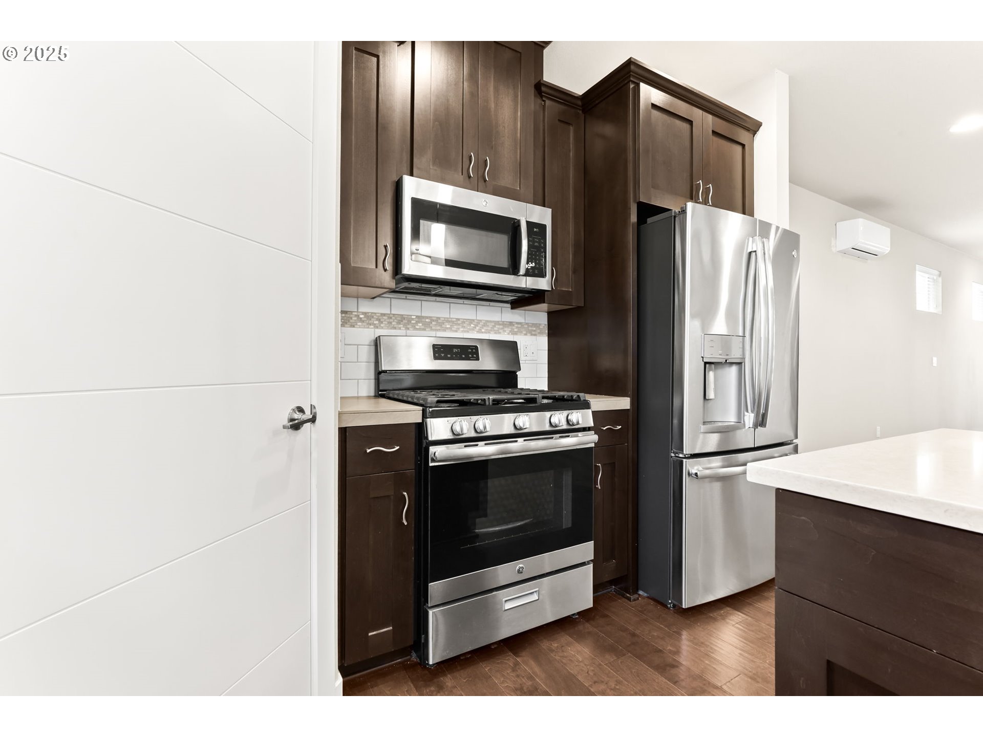 property viewer photo 11