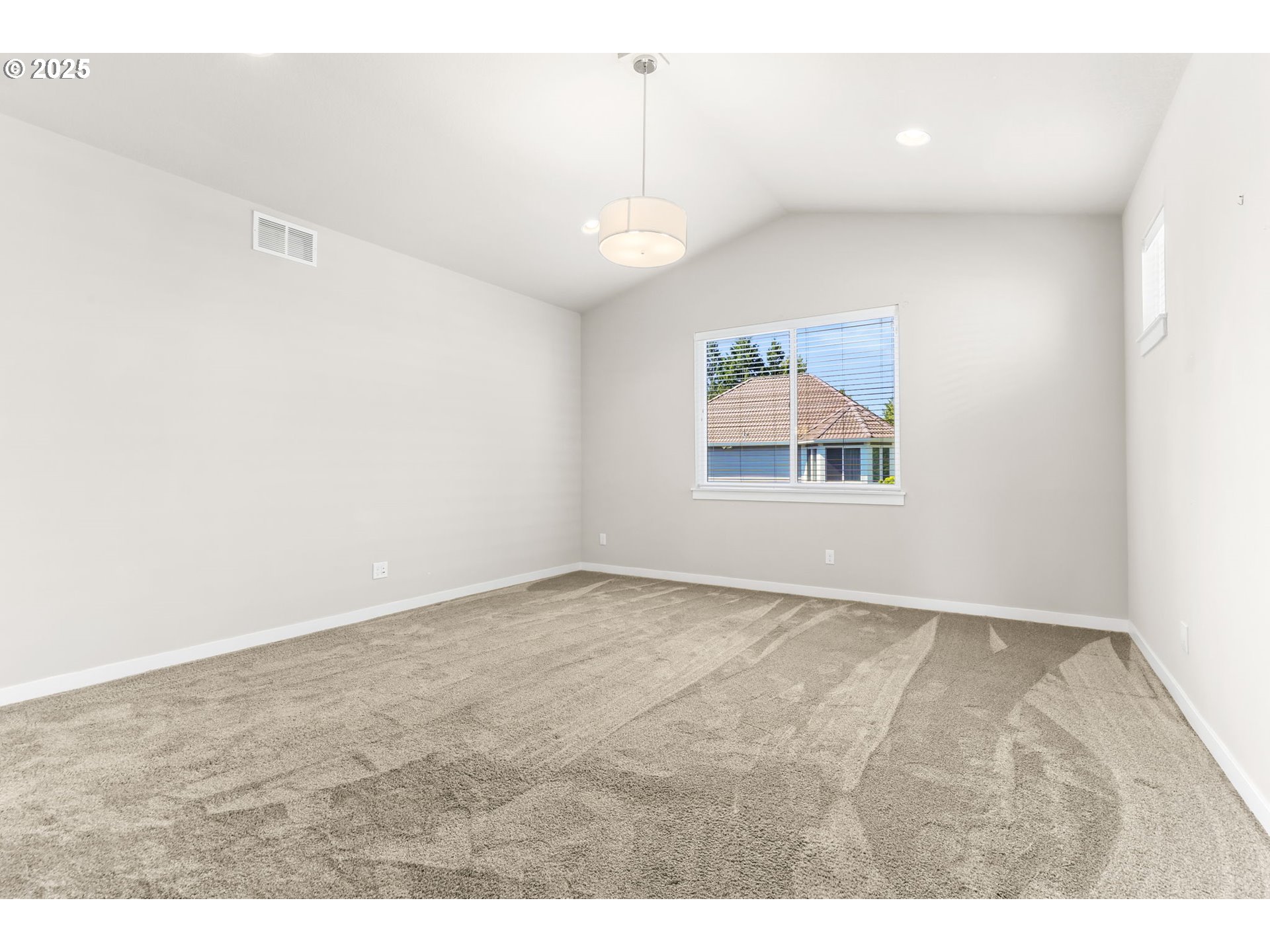 property viewer photo 14