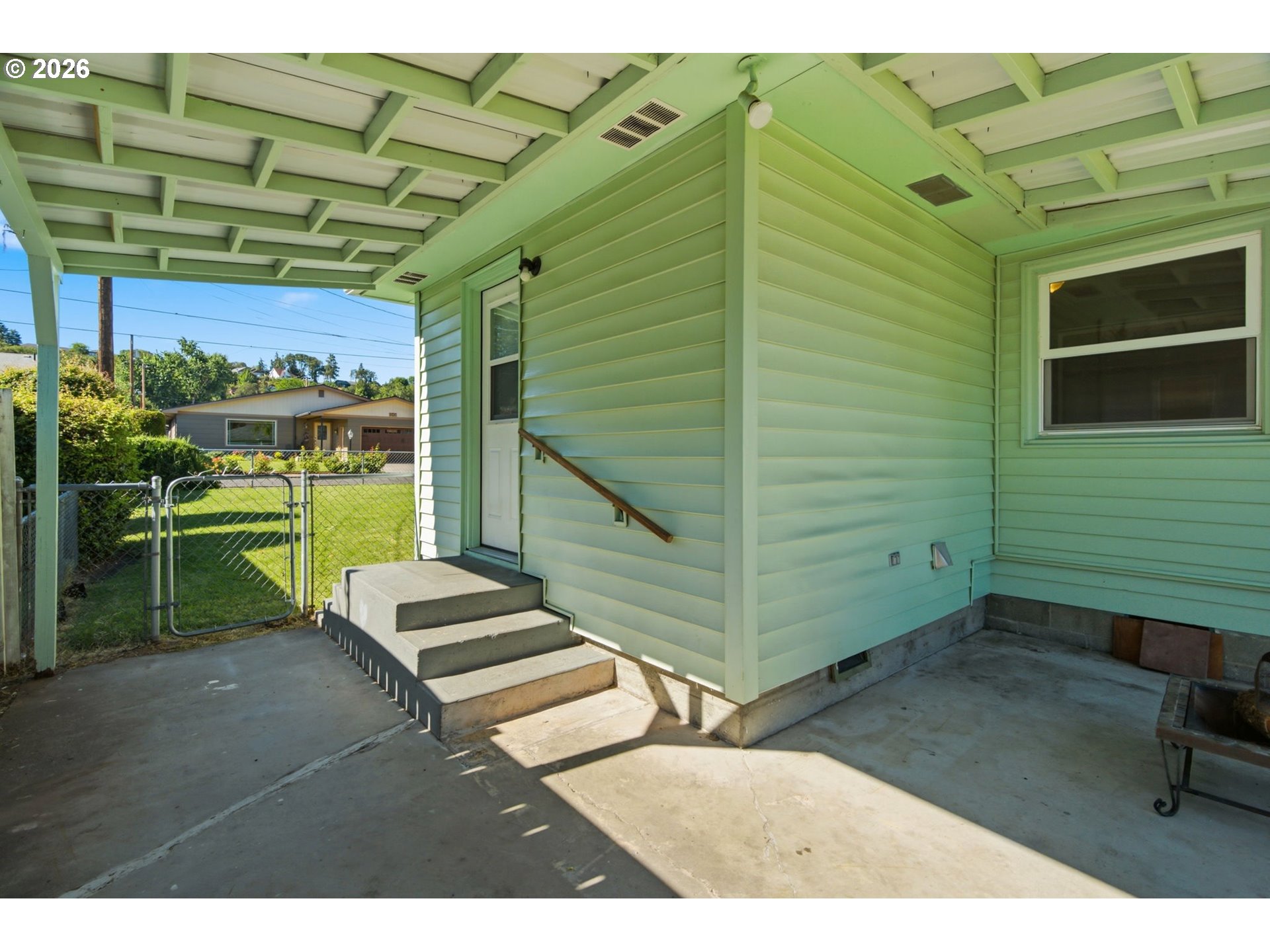 main property photo 29