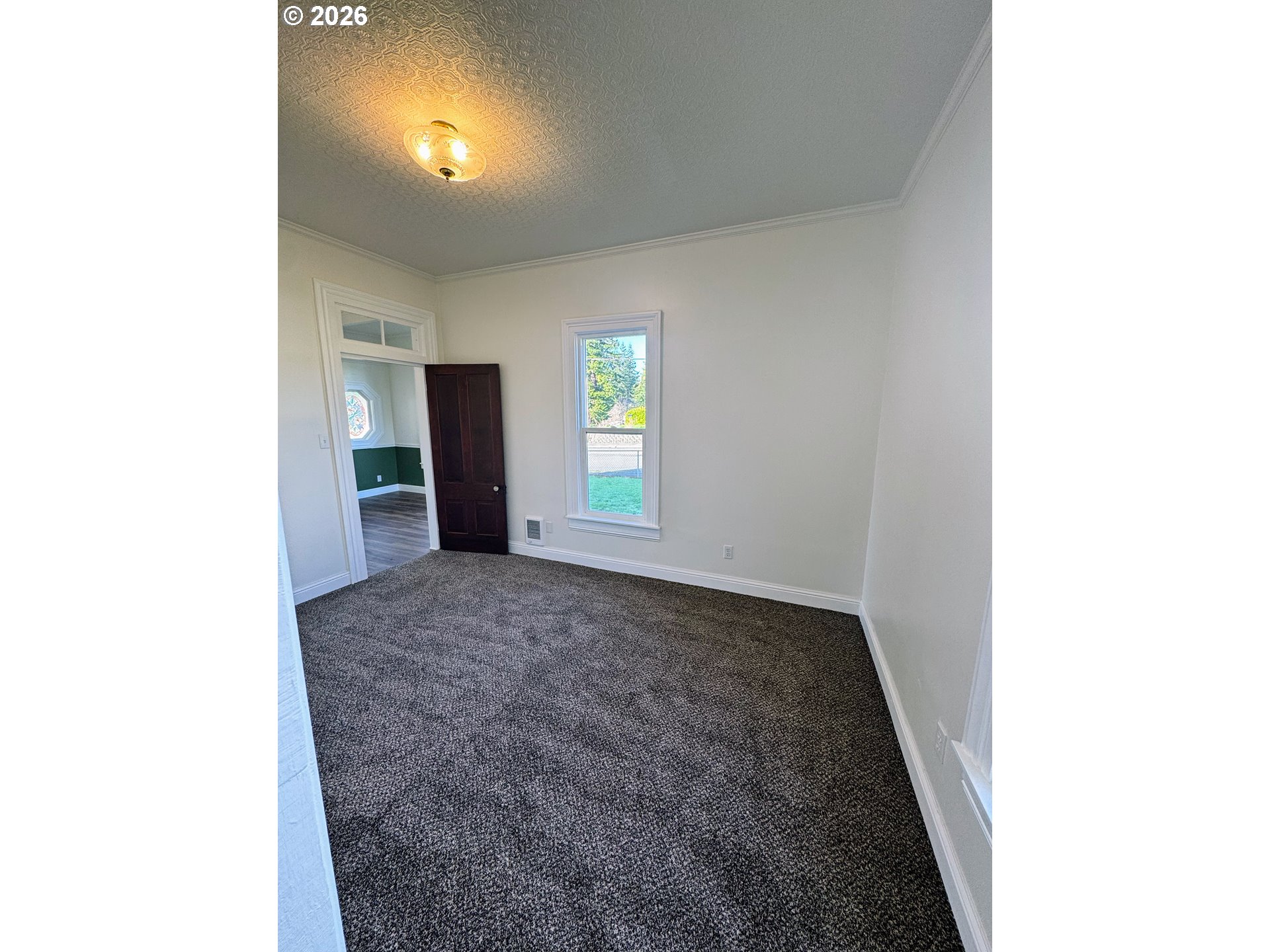 property viewer photo 12