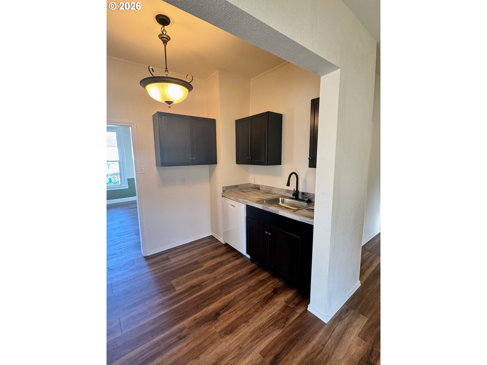 property viewer photo 19