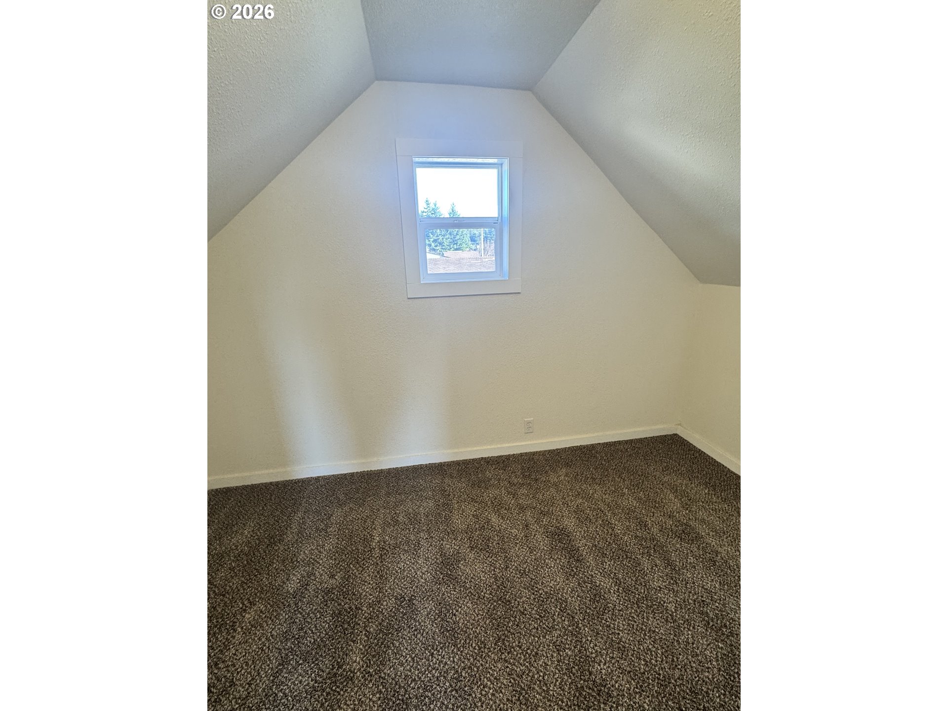 property viewer photo 27