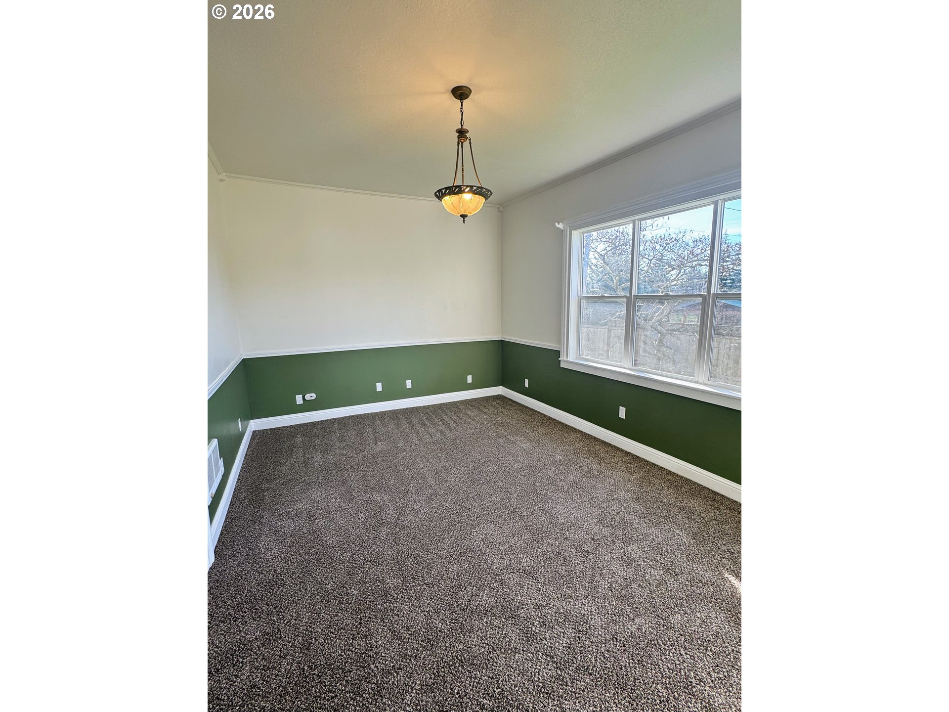 property viewer photo 9