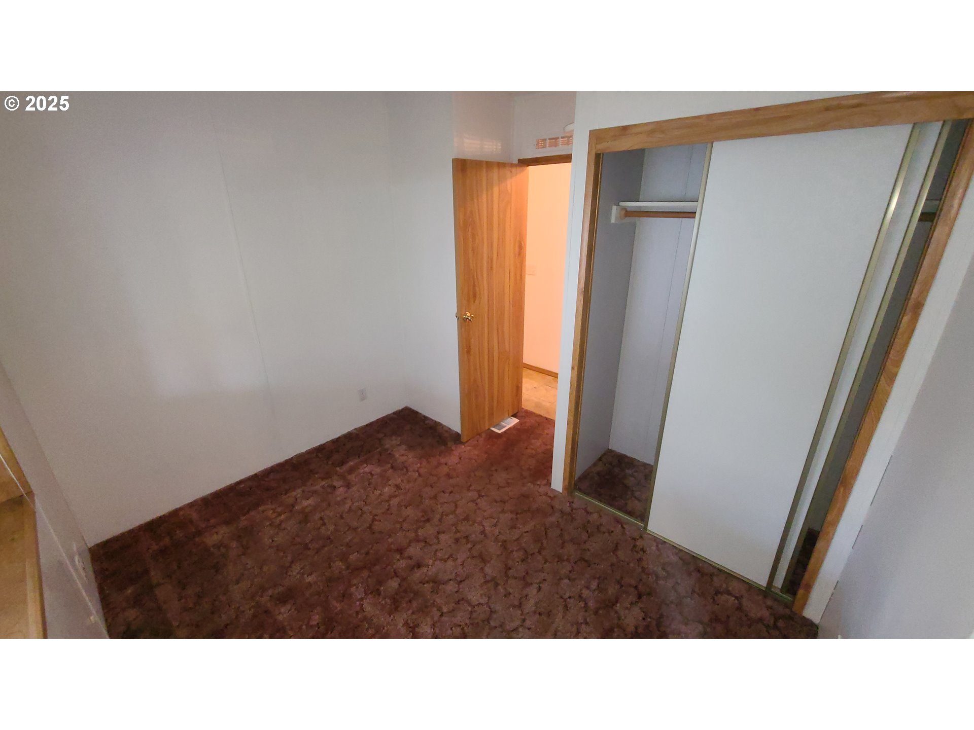 property viewer photo 11