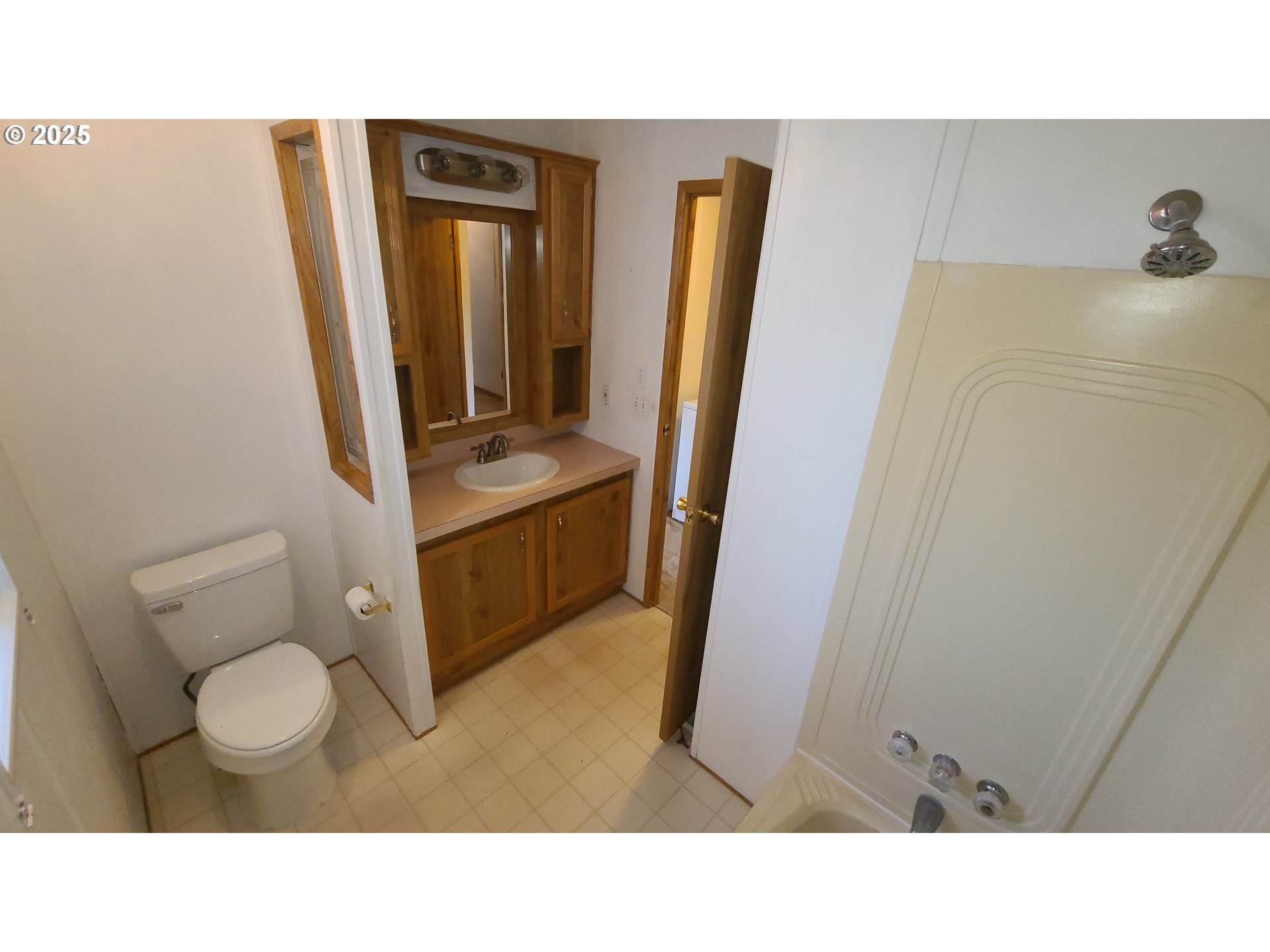 property viewer photo 15