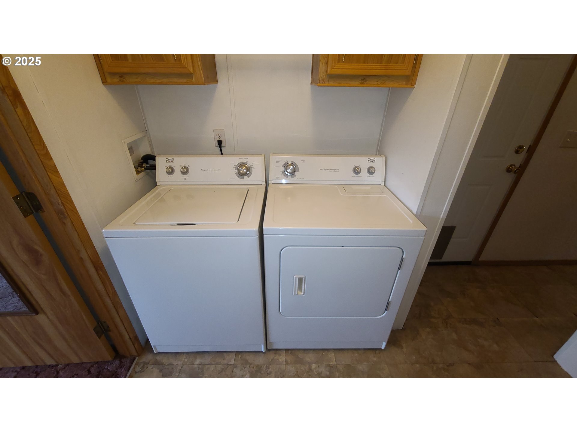 property viewer photo 16