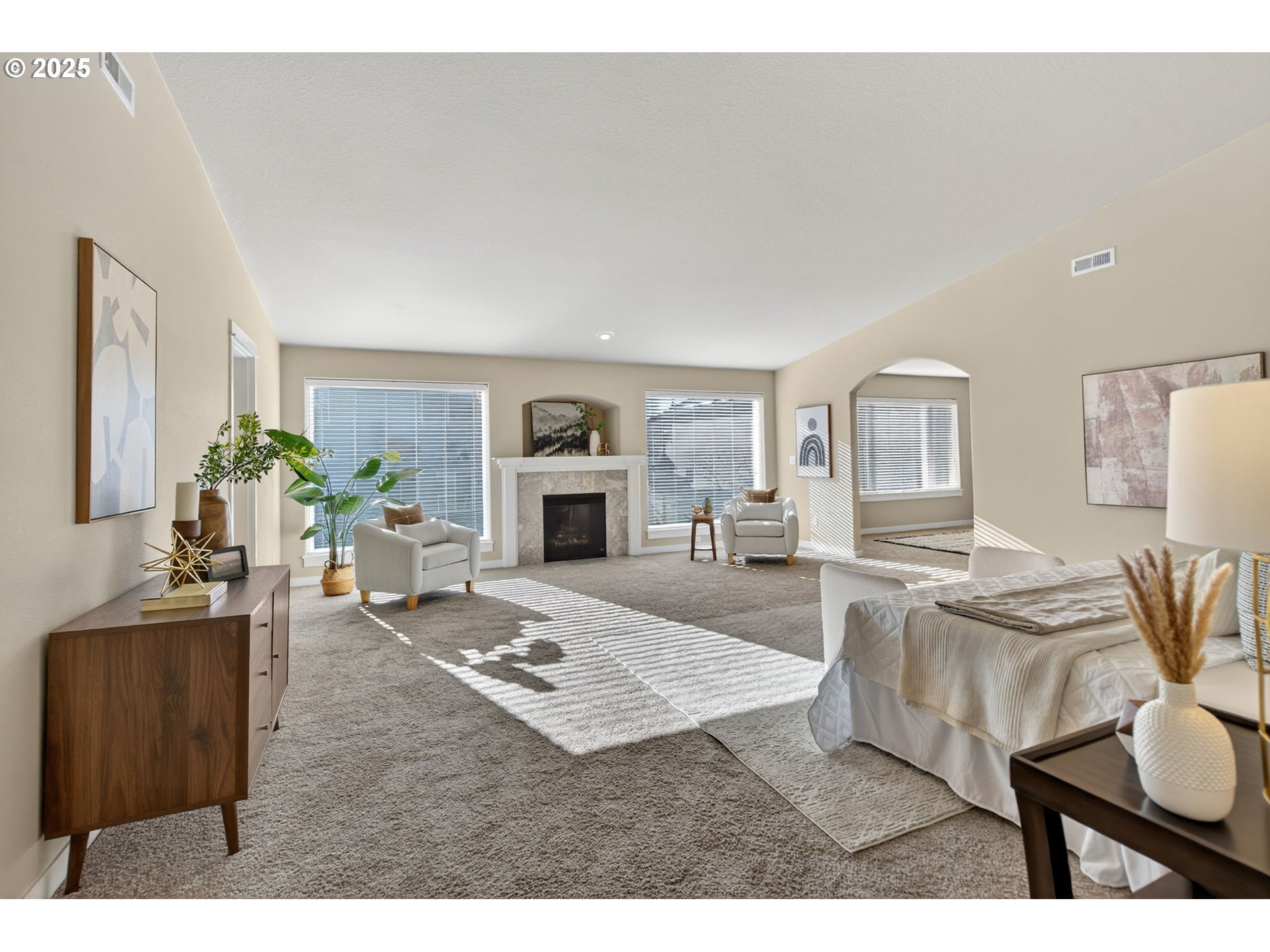 property viewer photo 20