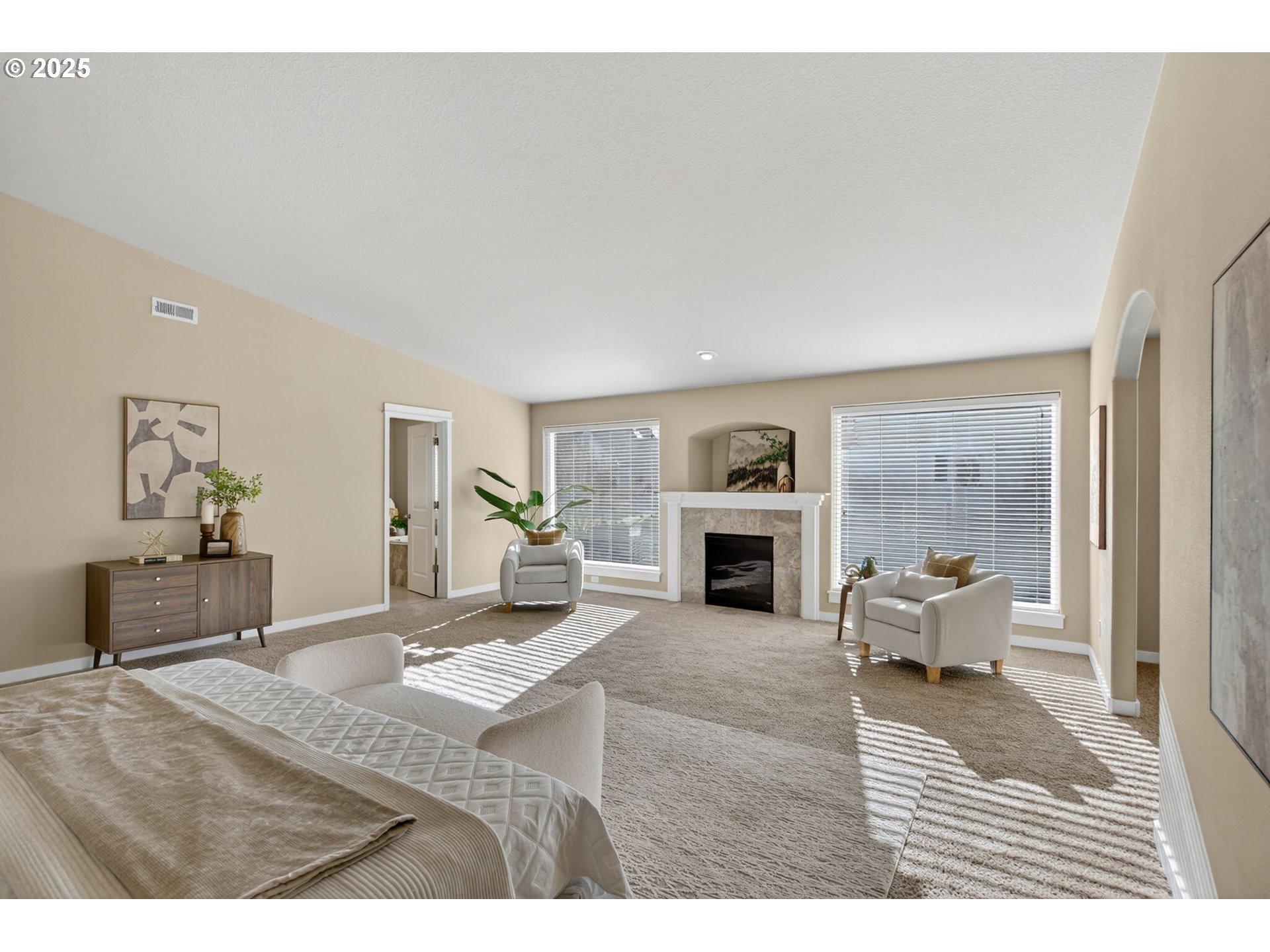 property viewer photo 22
