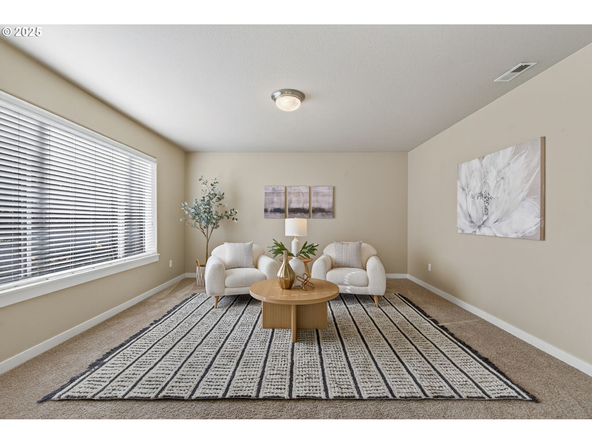 property viewer photo 25