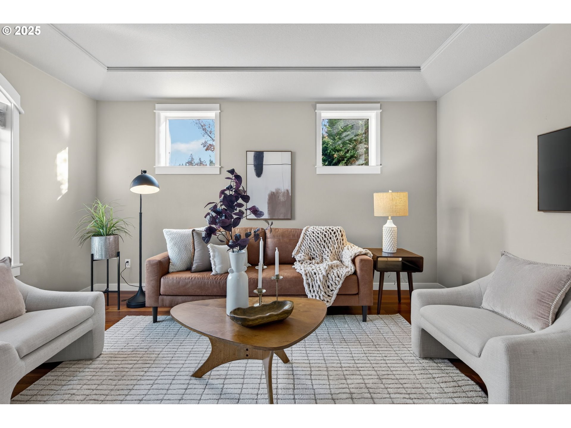 property viewer photo 3