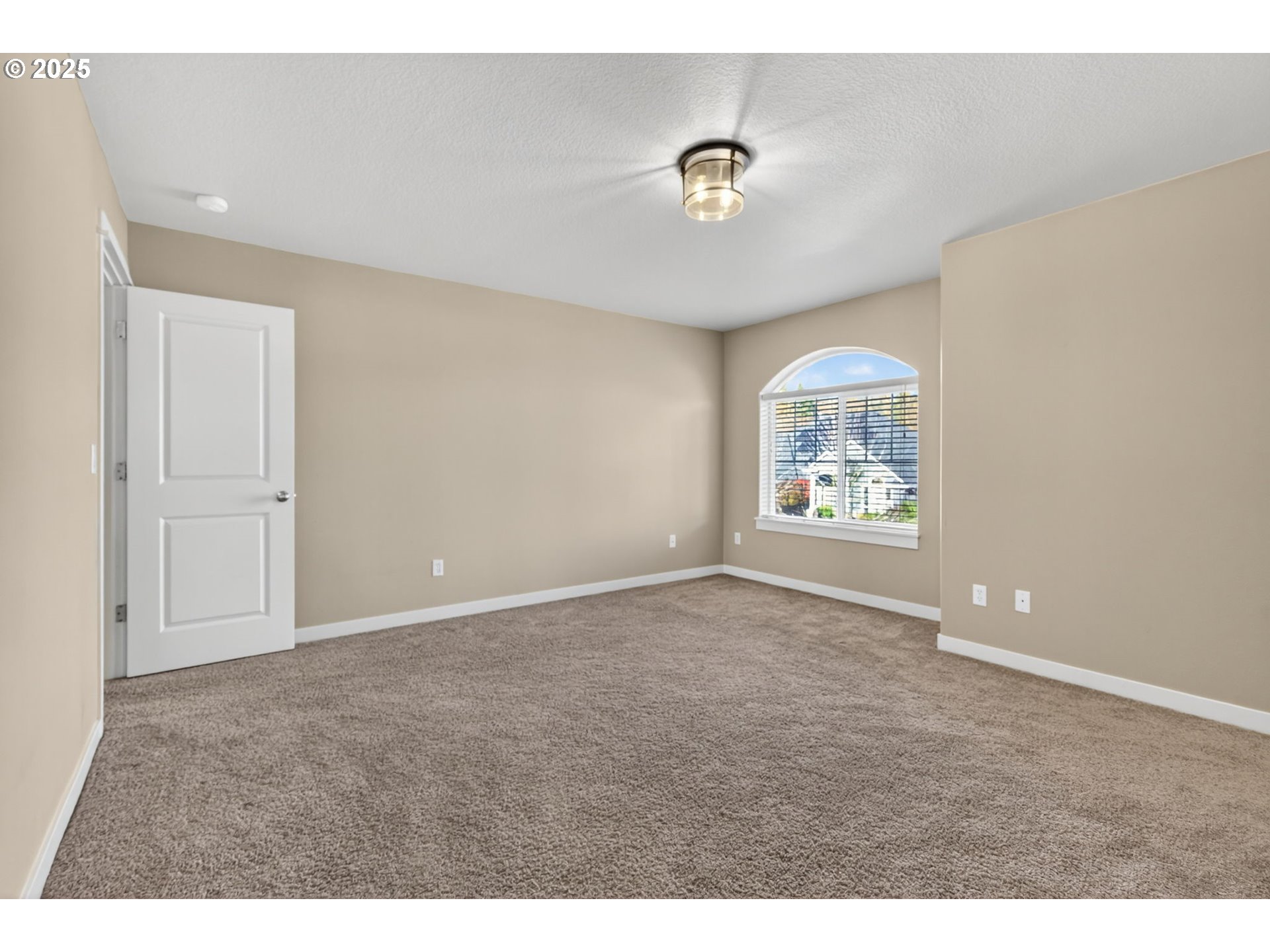 property viewer photo 39