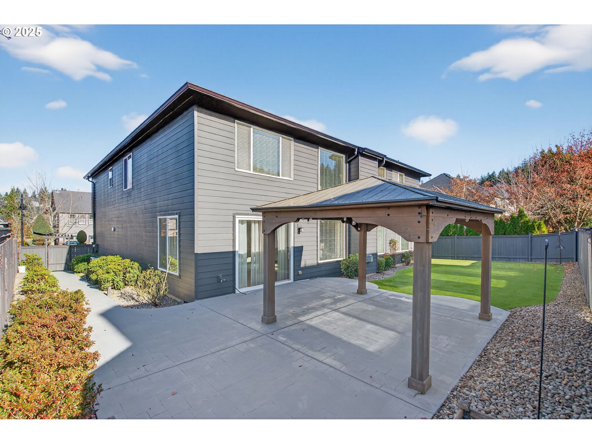 property viewer photo 43