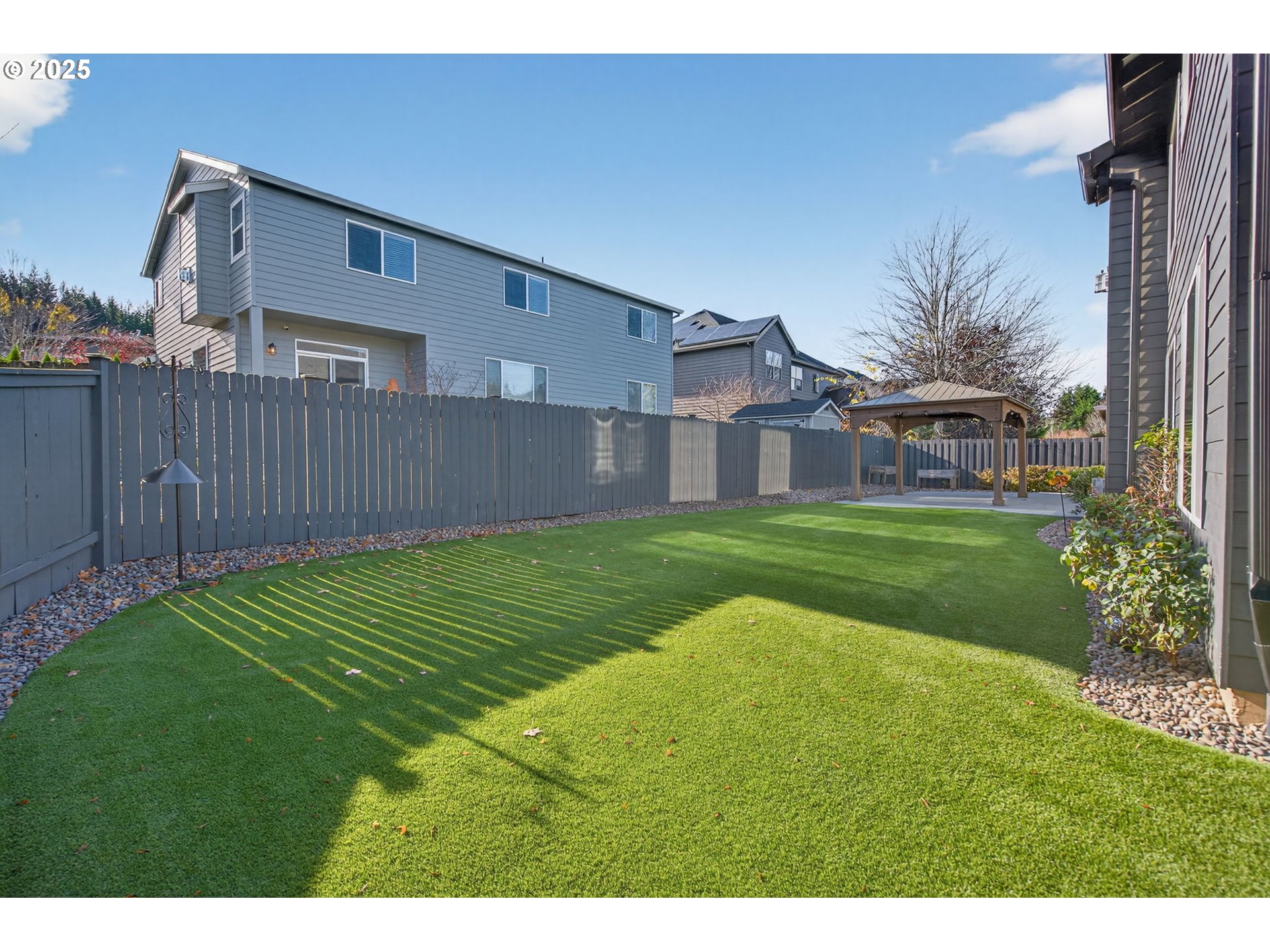 property viewer photo 46
