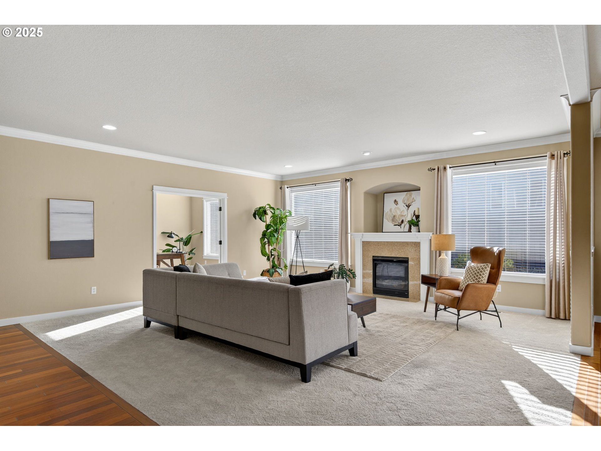 property viewer photo 8
