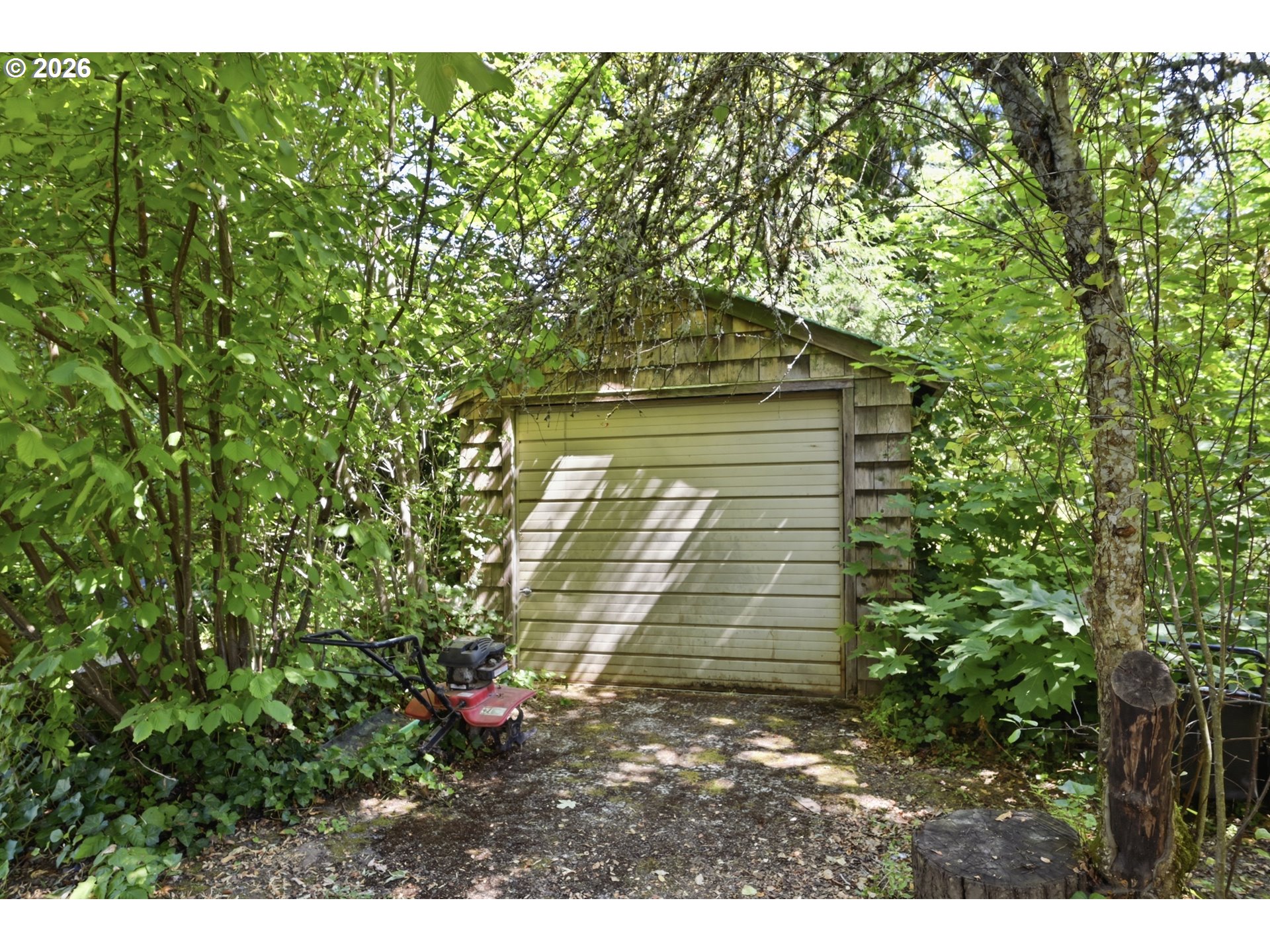 main property photo 39