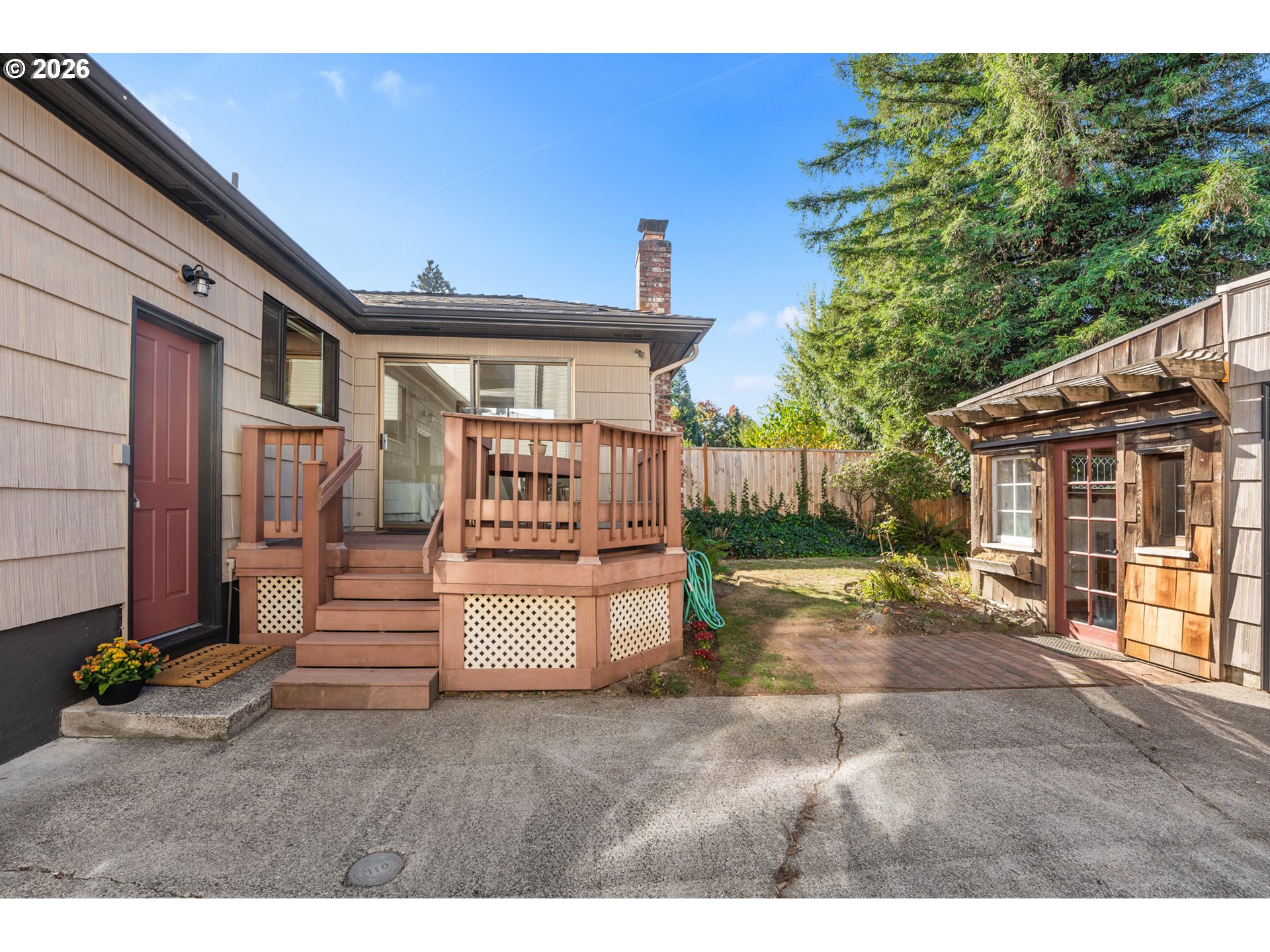 main property photo 29