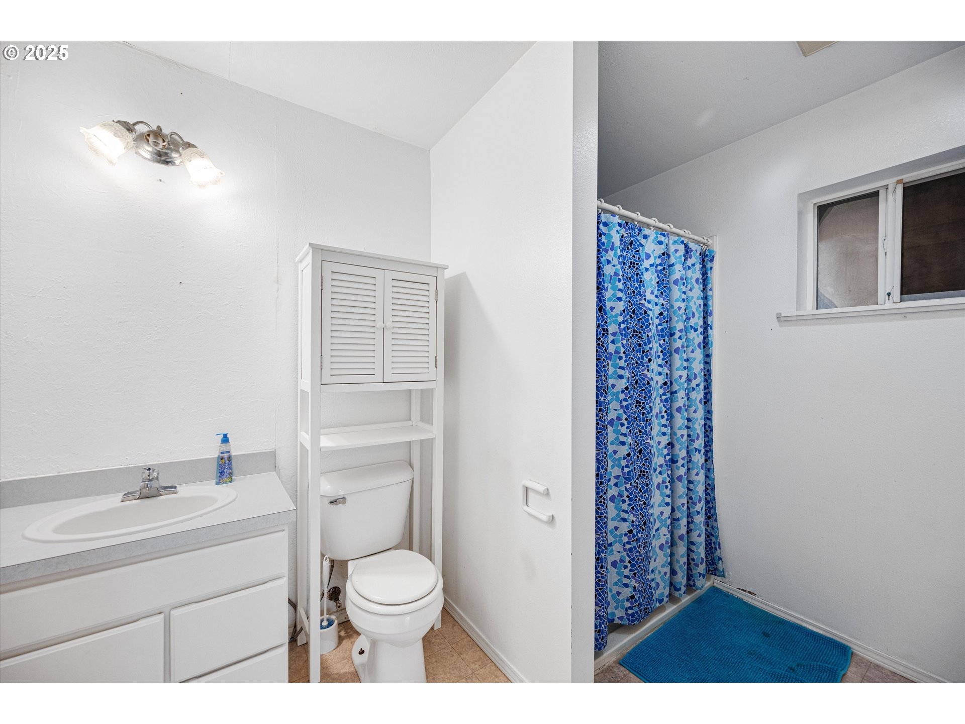 property viewer photo 13