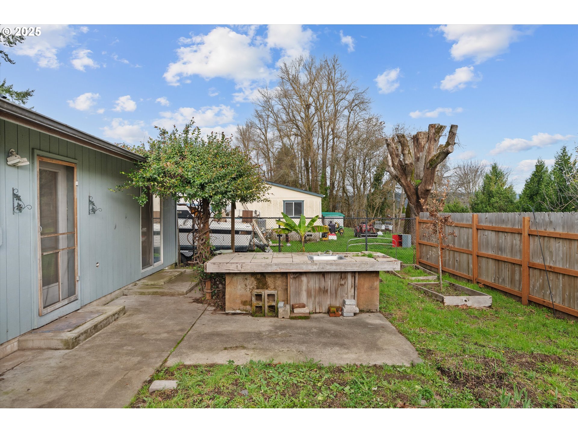 property viewer photo 19