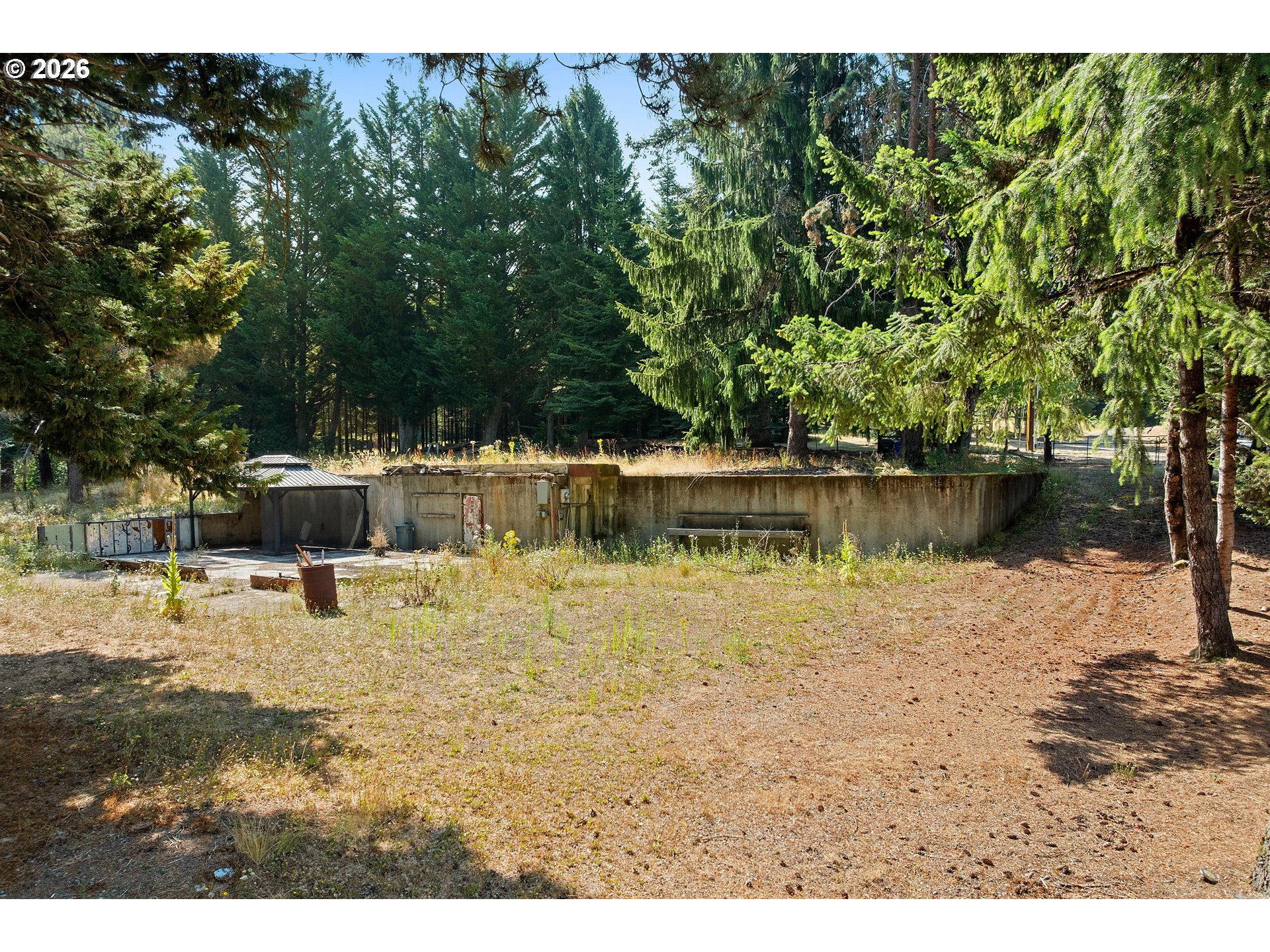 main property photo 19