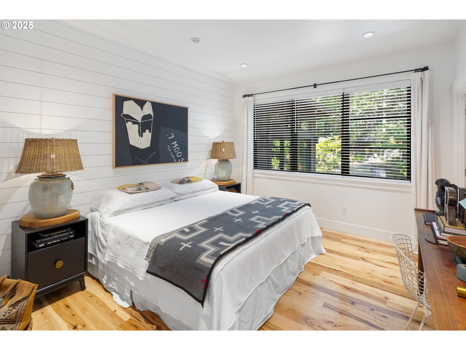 property viewer photo 12