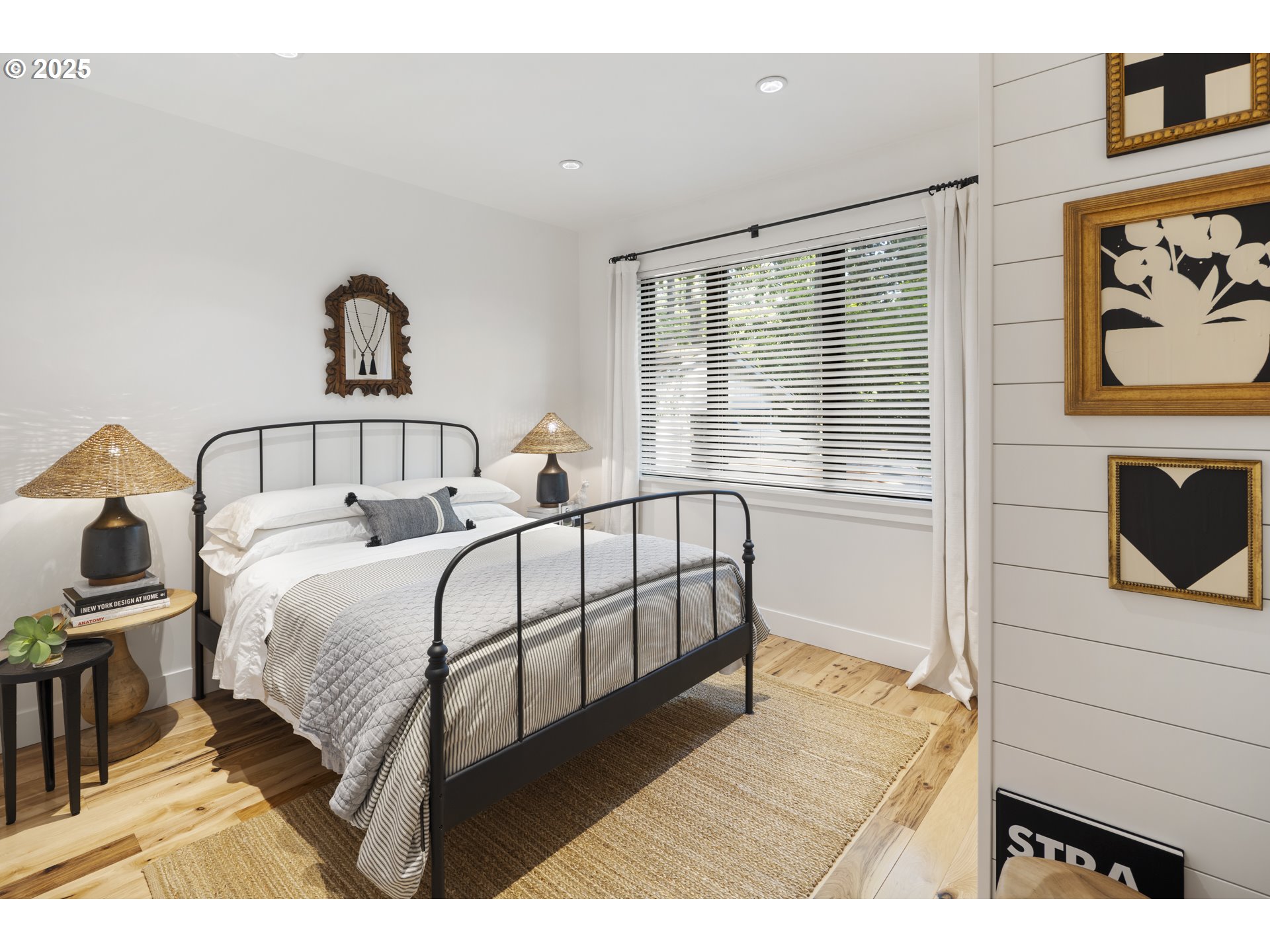 property viewer photo 17