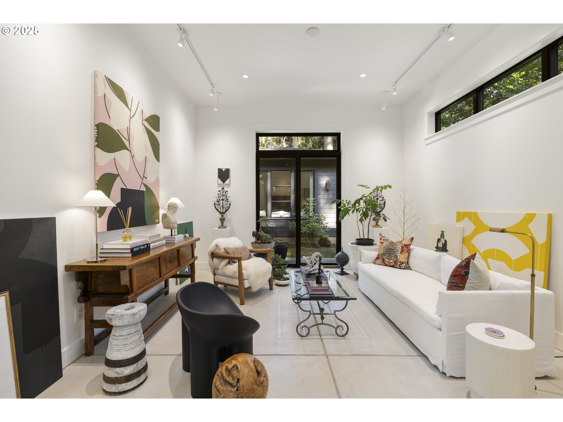 property viewer photo 22