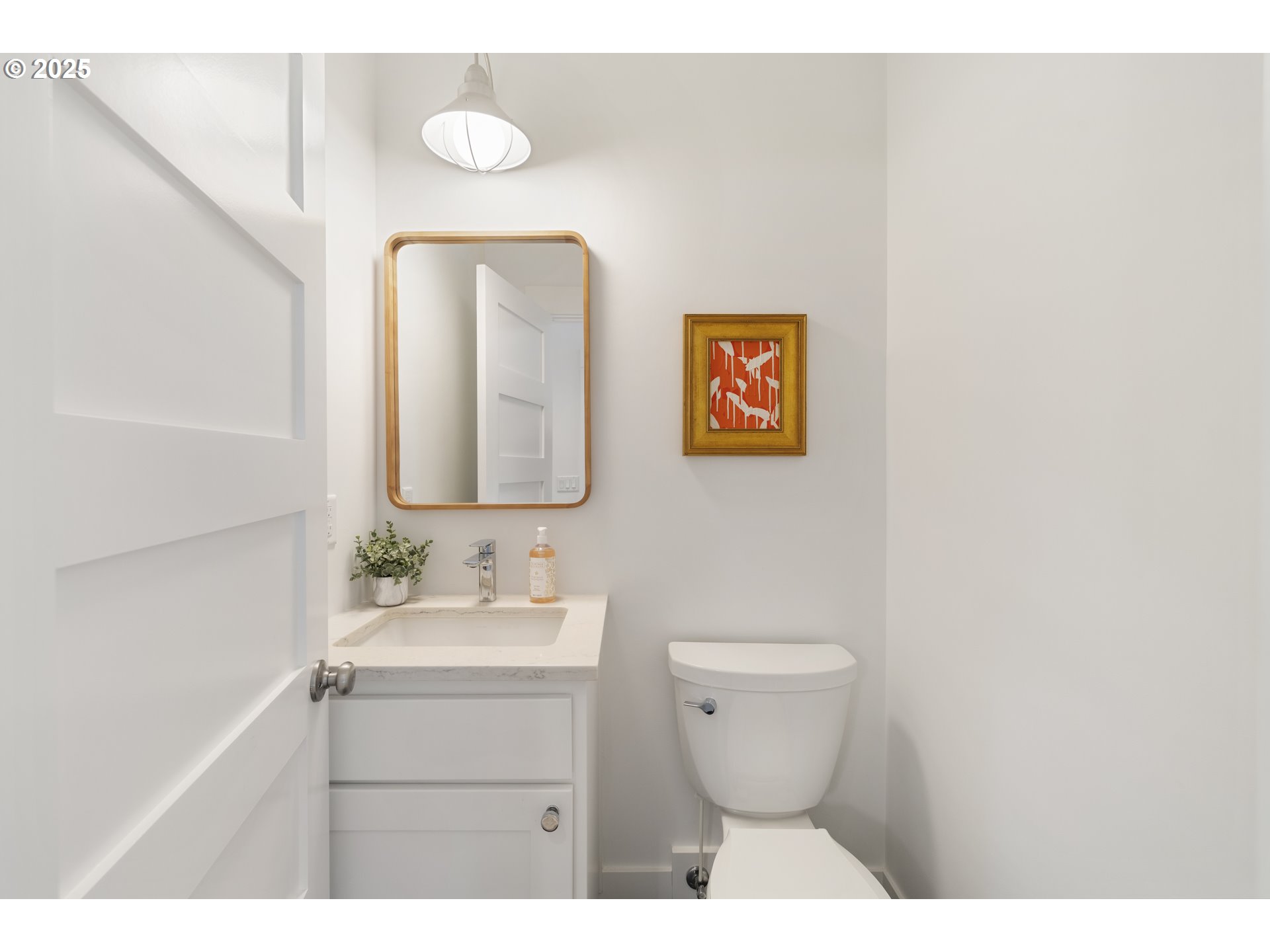 property viewer photo 35