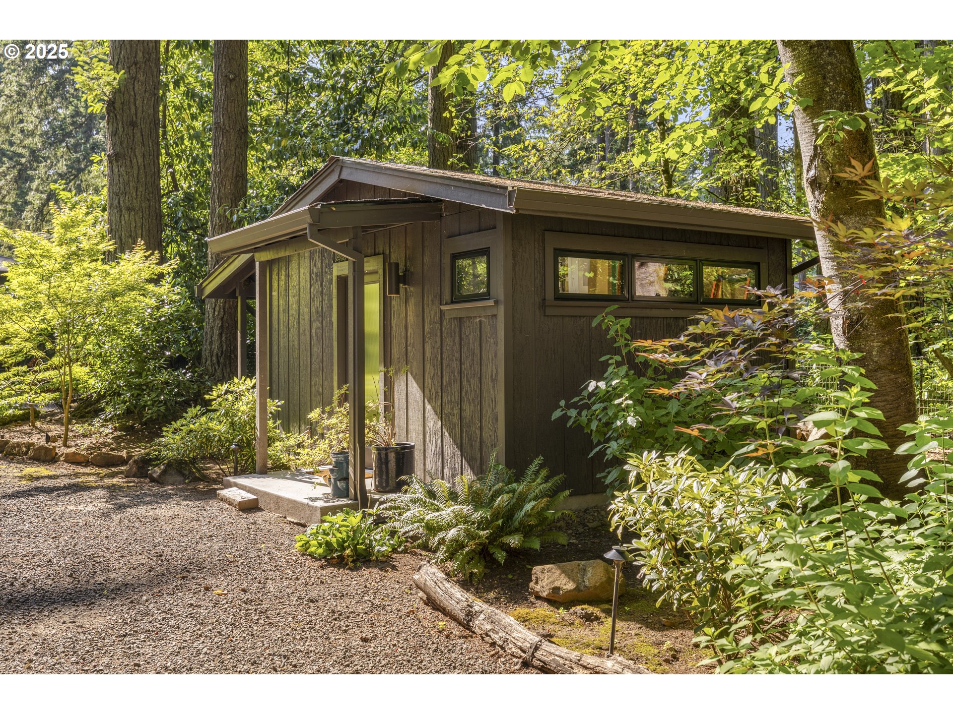 property viewer photo 44
