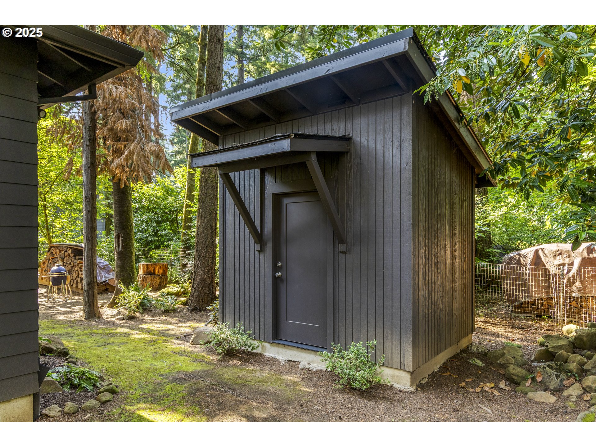 property viewer photo 45