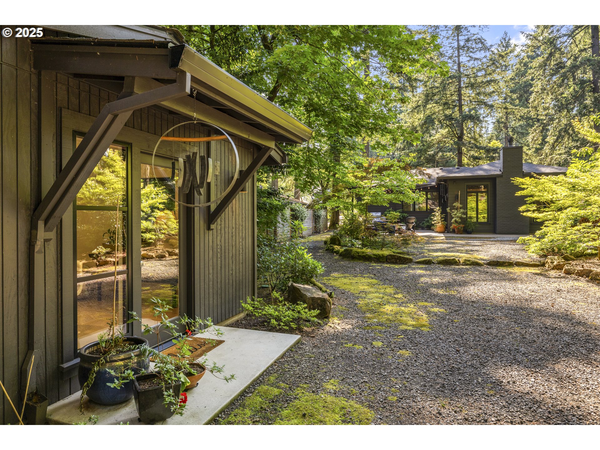 property viewer photo 46