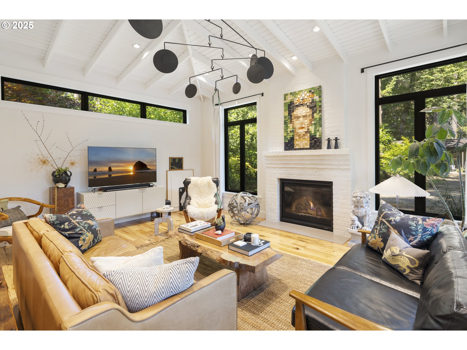 property viewer photo 9
