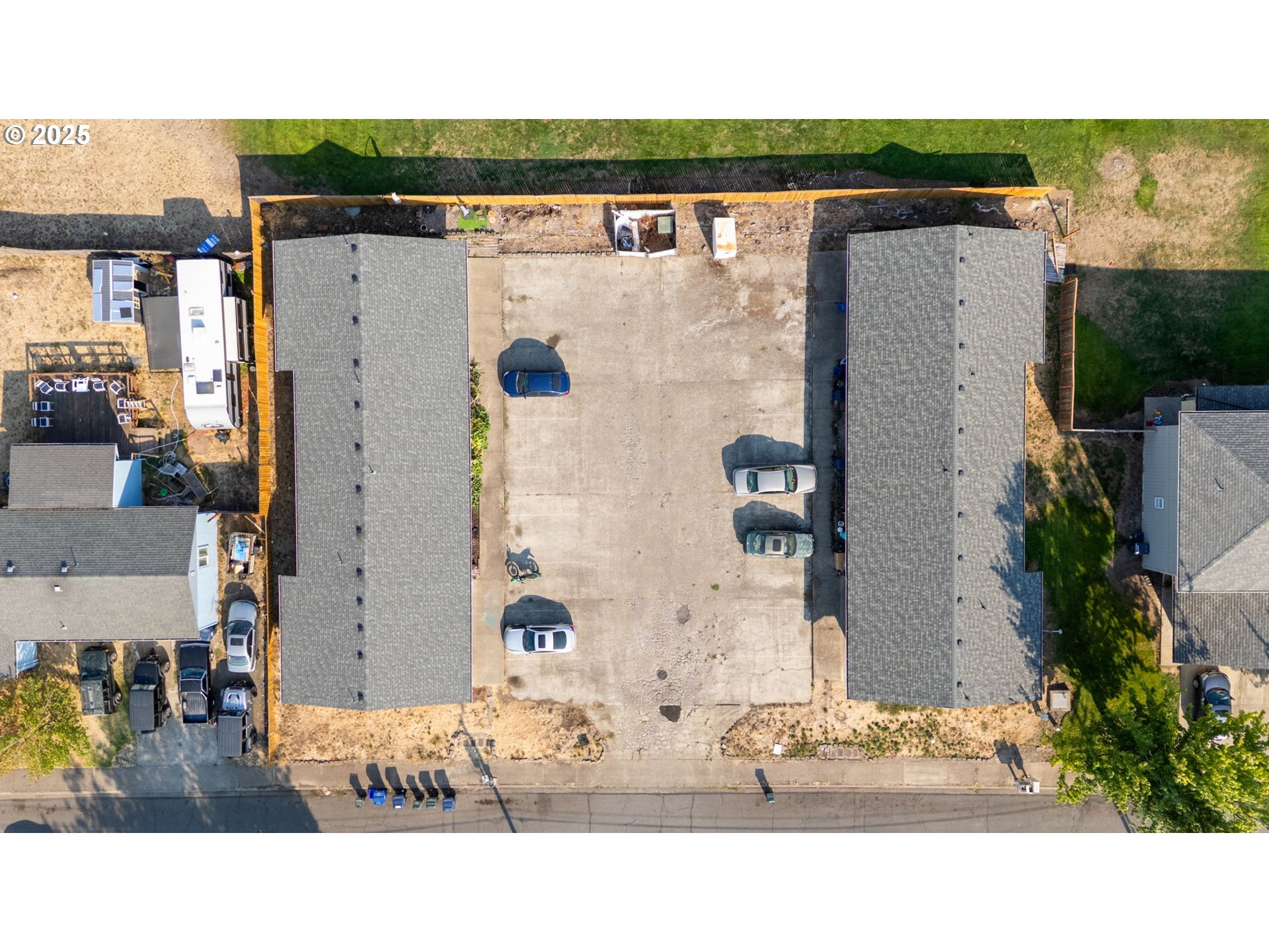 main property photo 18