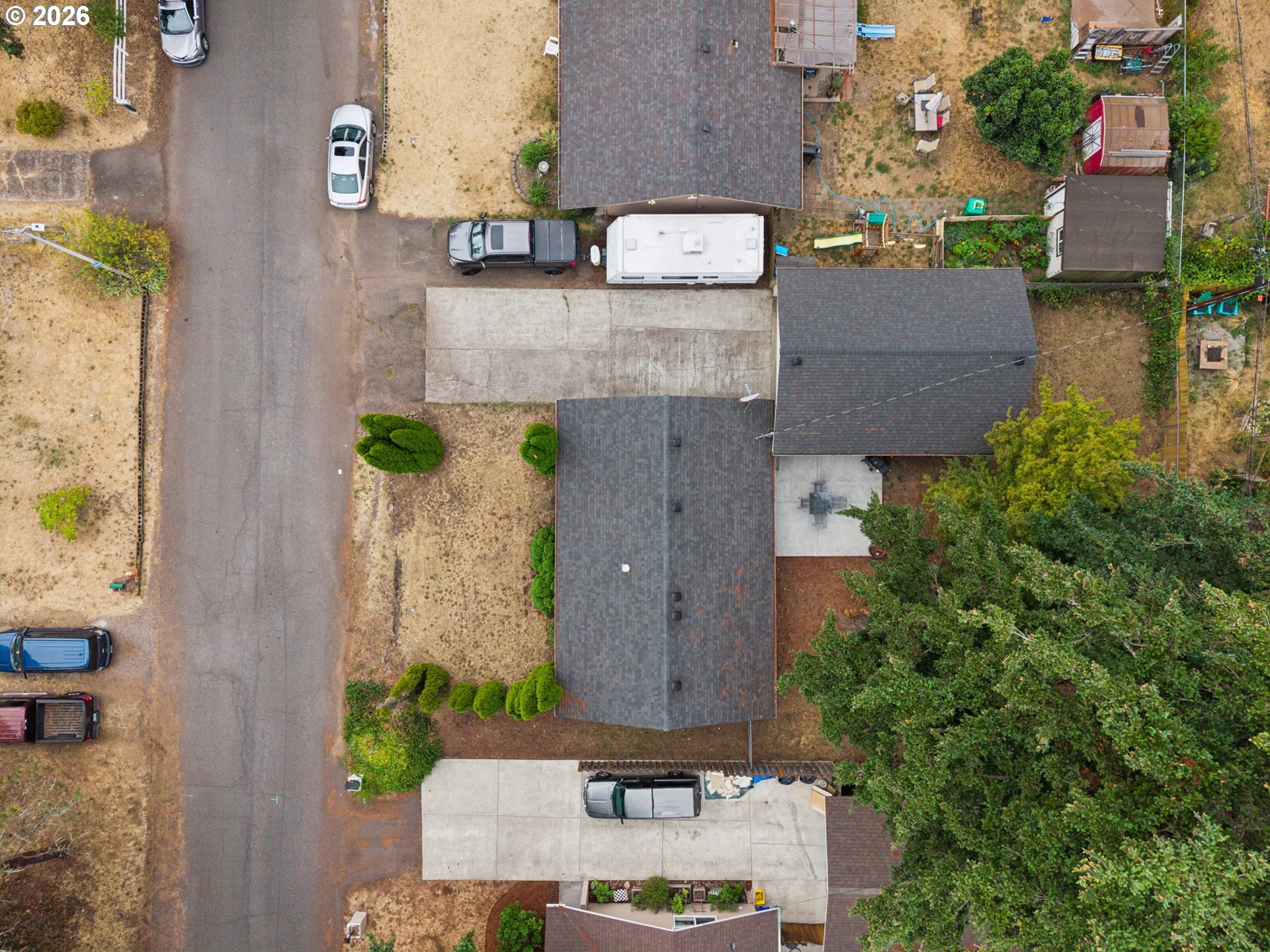 main property photo 32