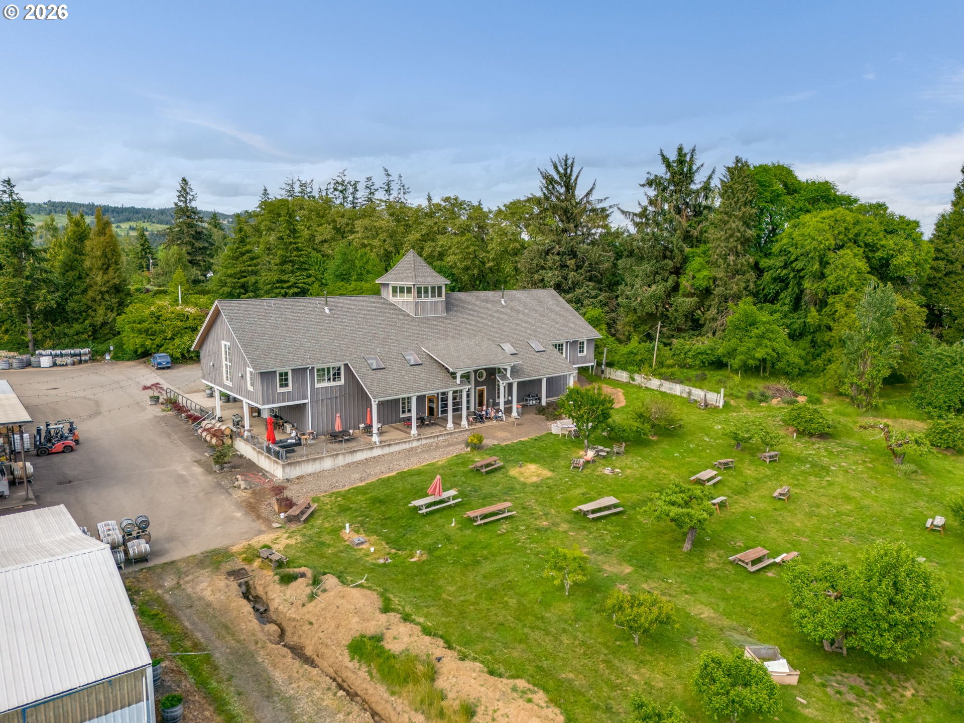 main property photo 26
