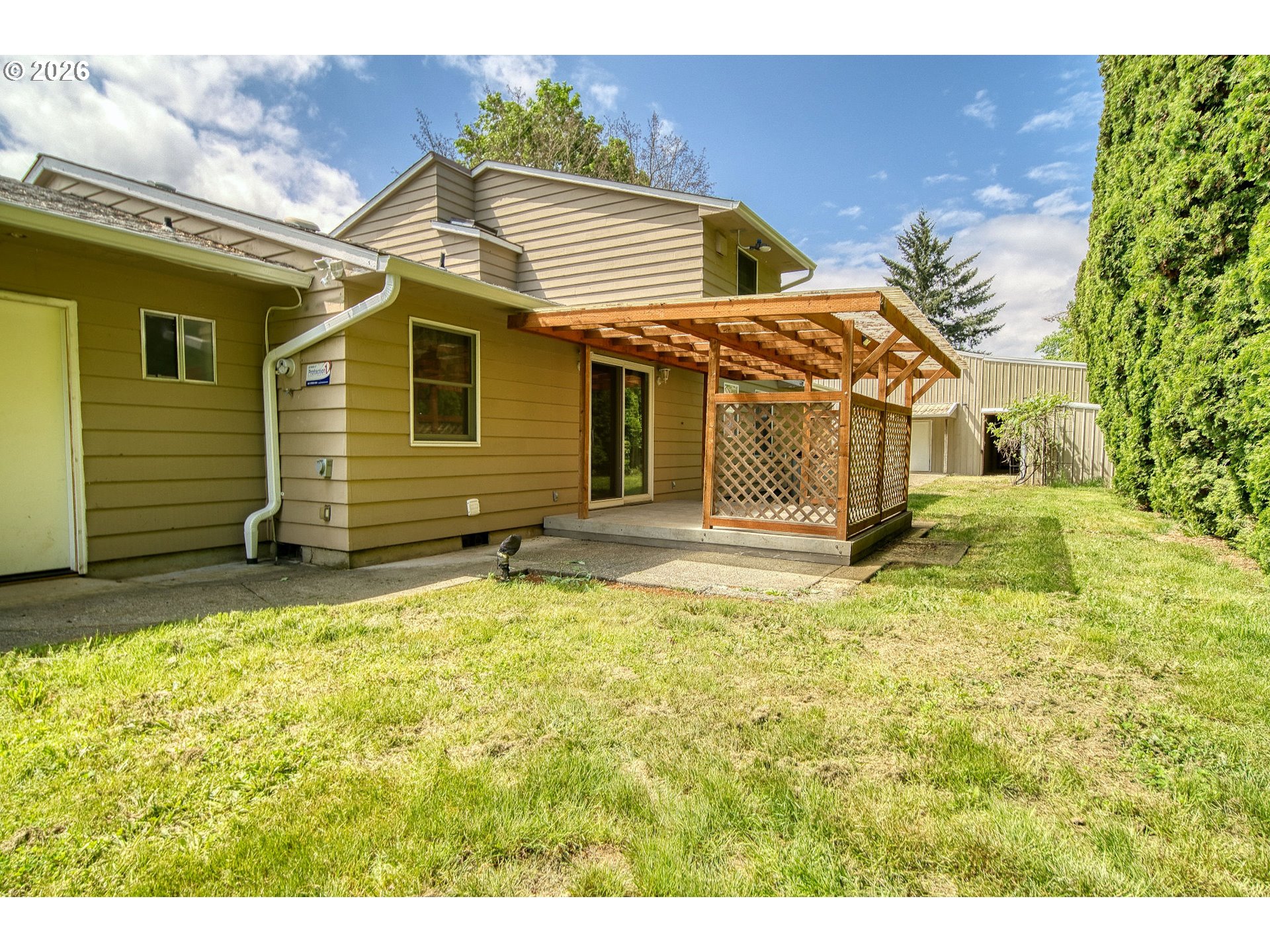 main property photo 33
