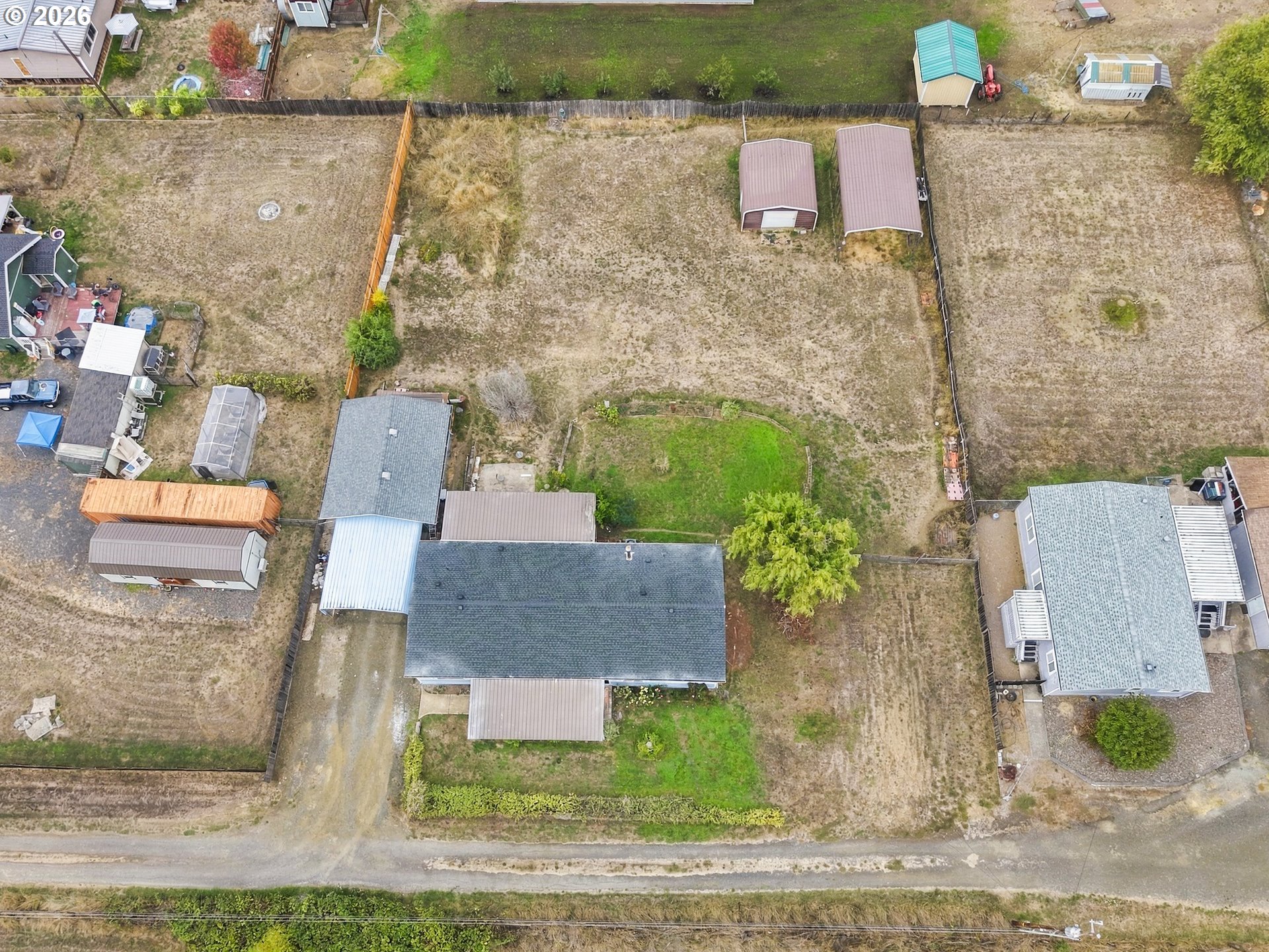 main property photo 37